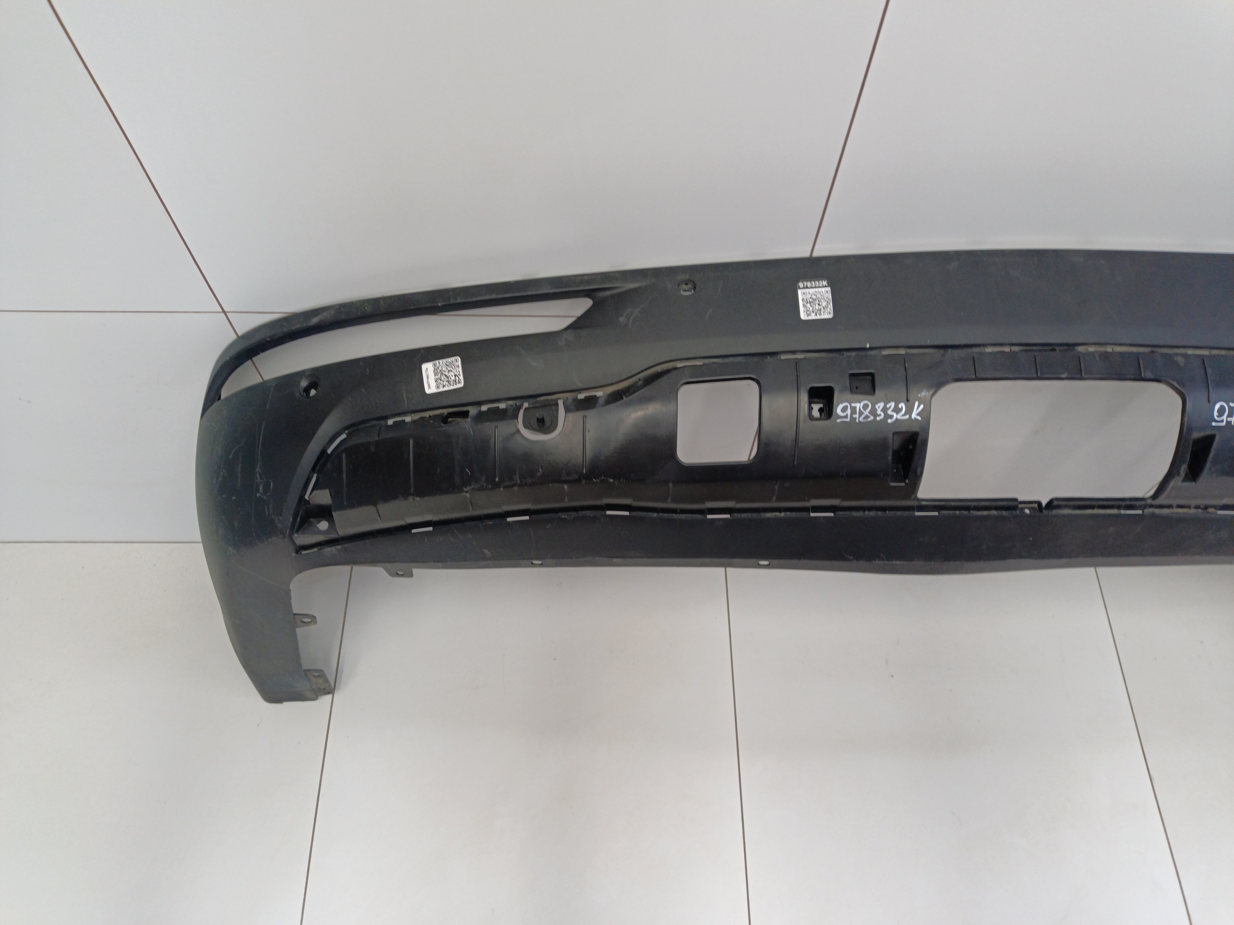 Юбка заднего бампера Kia Carnival 4