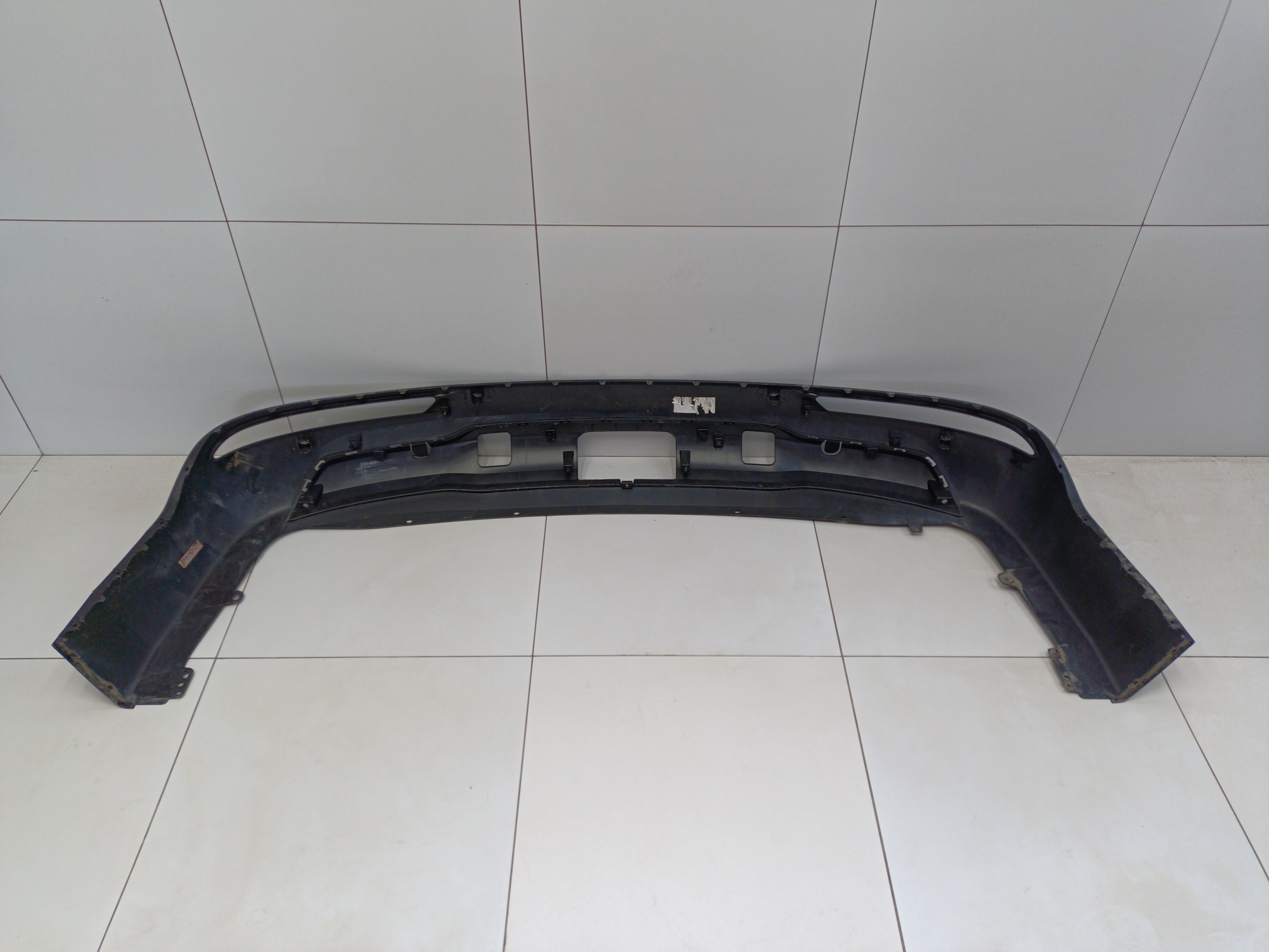 Юбка заднего бампера Kia Carnival 4