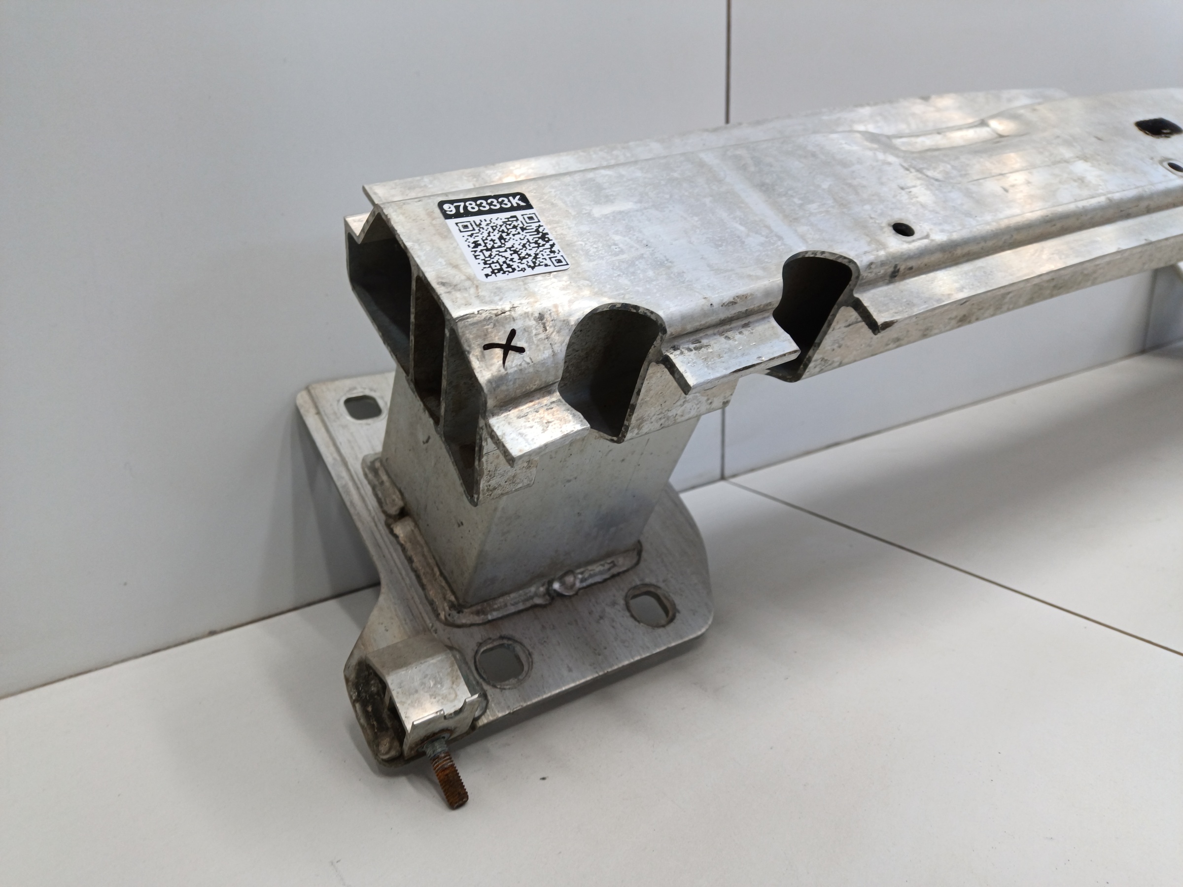 Усилитель заднего бампера BMW X7 G07