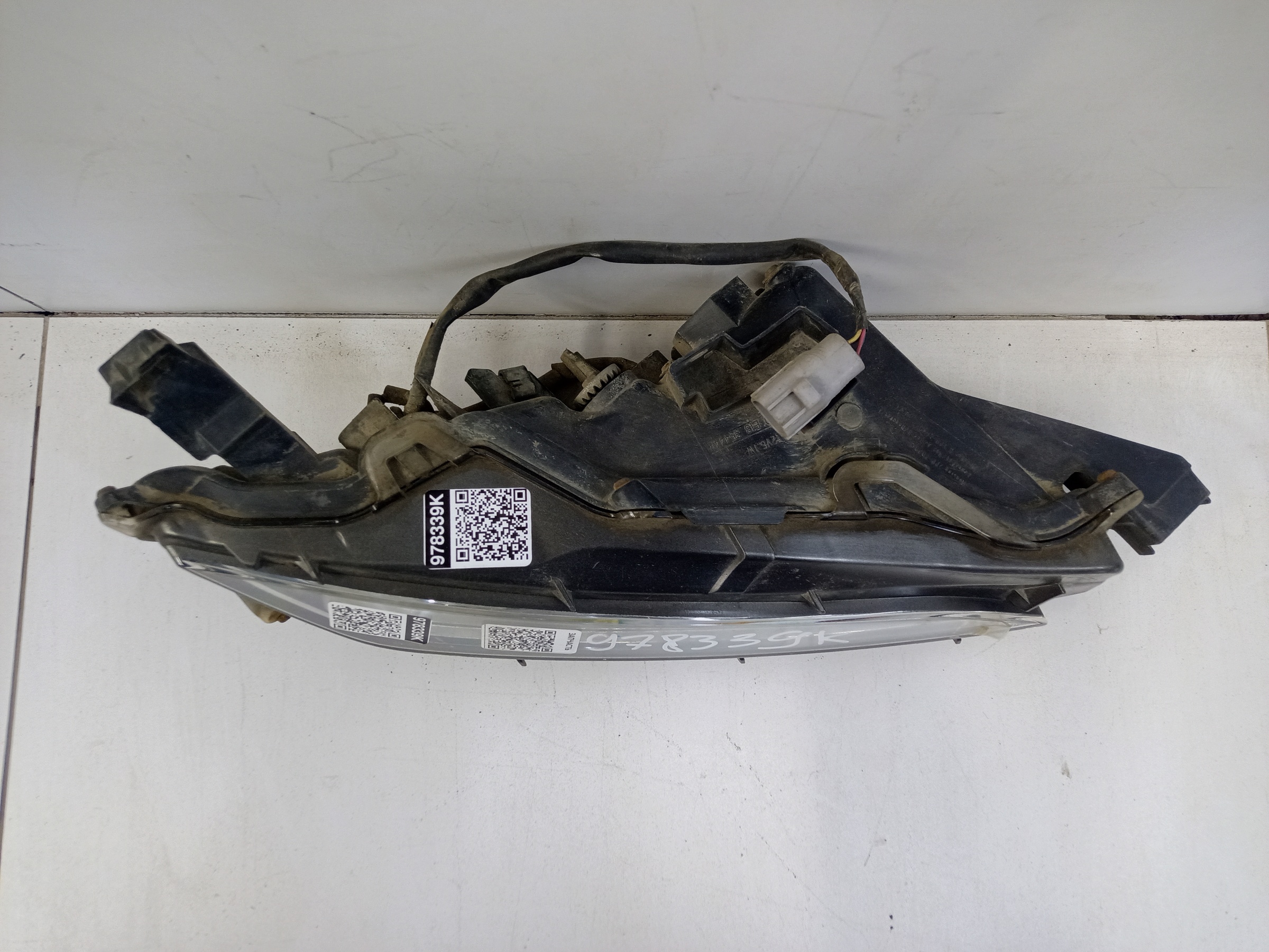 Фара ПТФ передняя правая Lexus RX 4 Restail LED