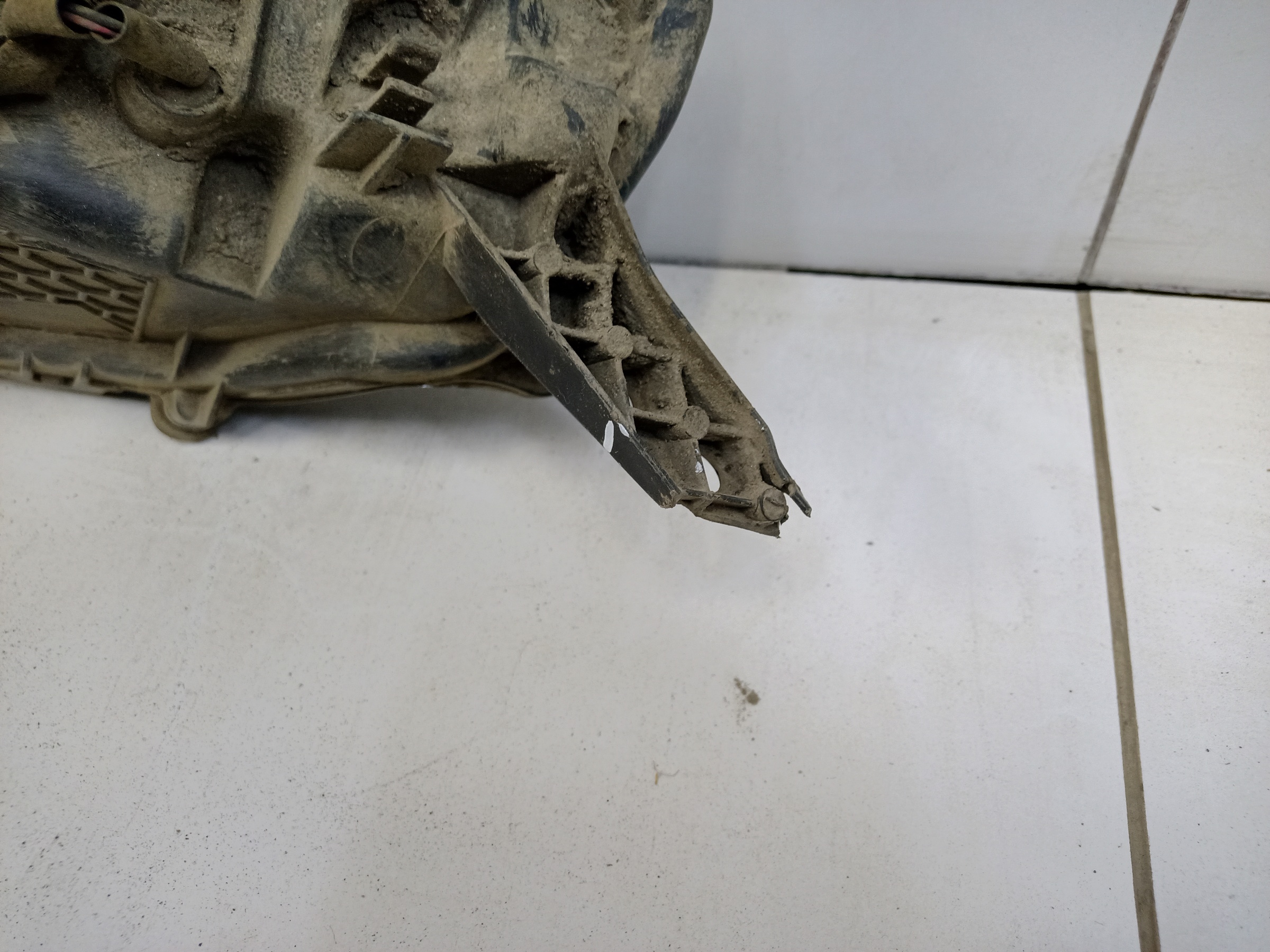 Фара ПТФ передняя правая Lexus RX 4 Restail LED