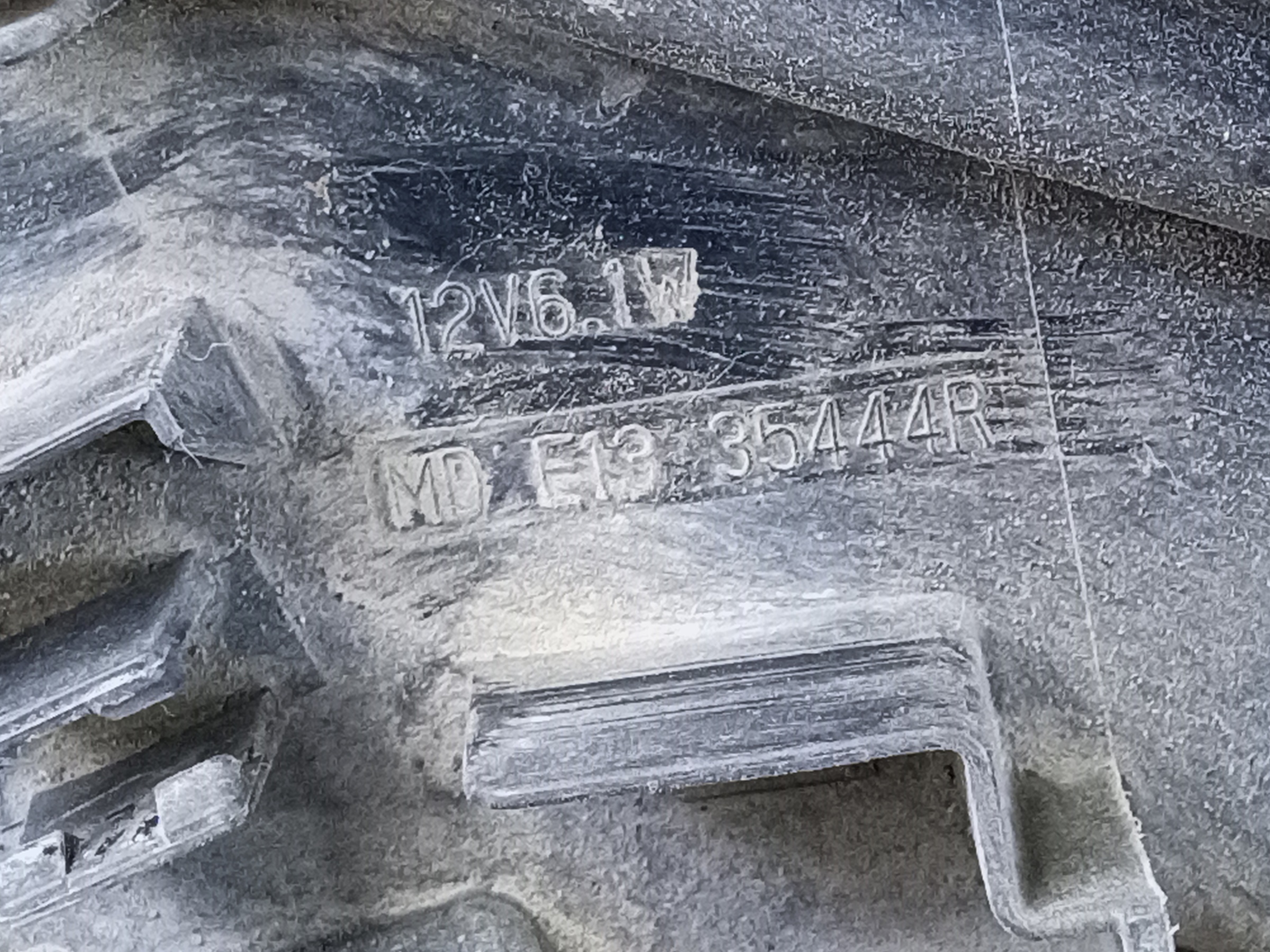 Фара ПТФ передняя правая Lexus RX 4 Restail LED