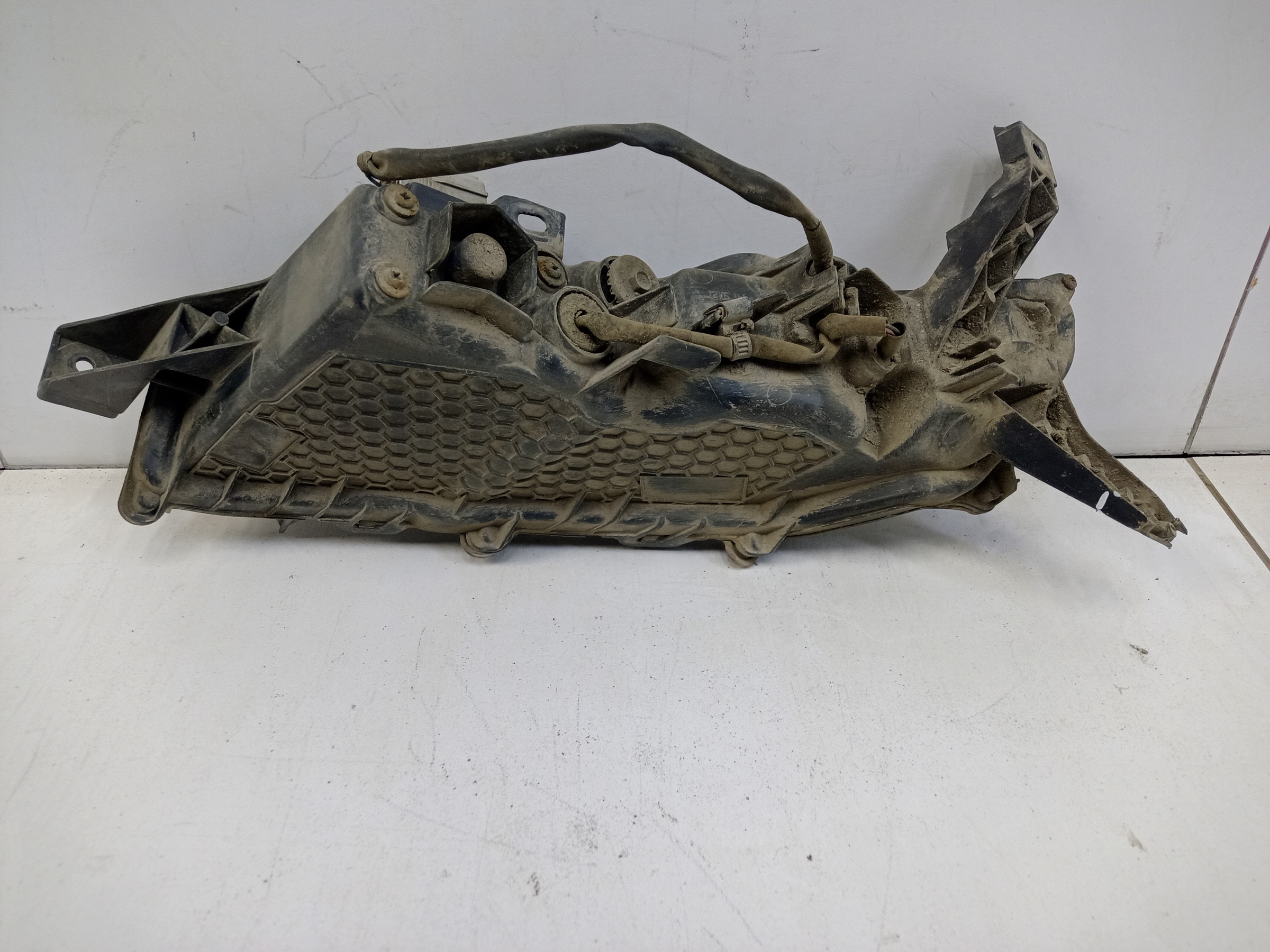 Фара ПТФ передняя правая Lexus RX 4 Restail LED