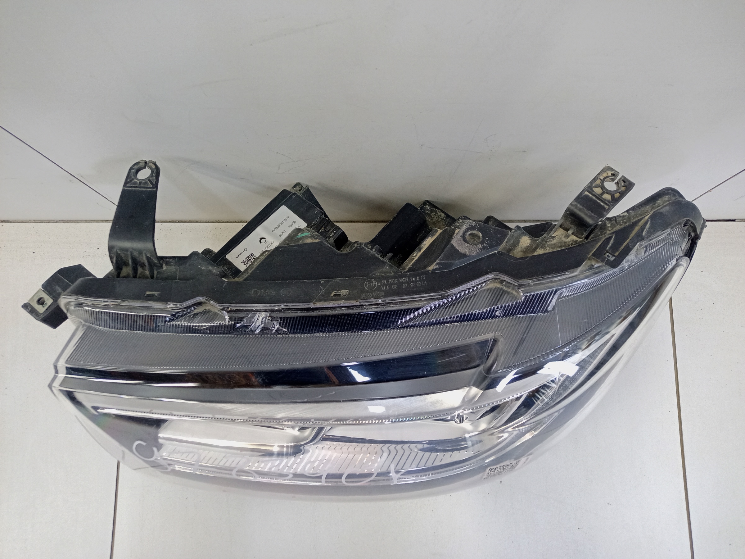 Фара передняя левая Great Wall Poer LED