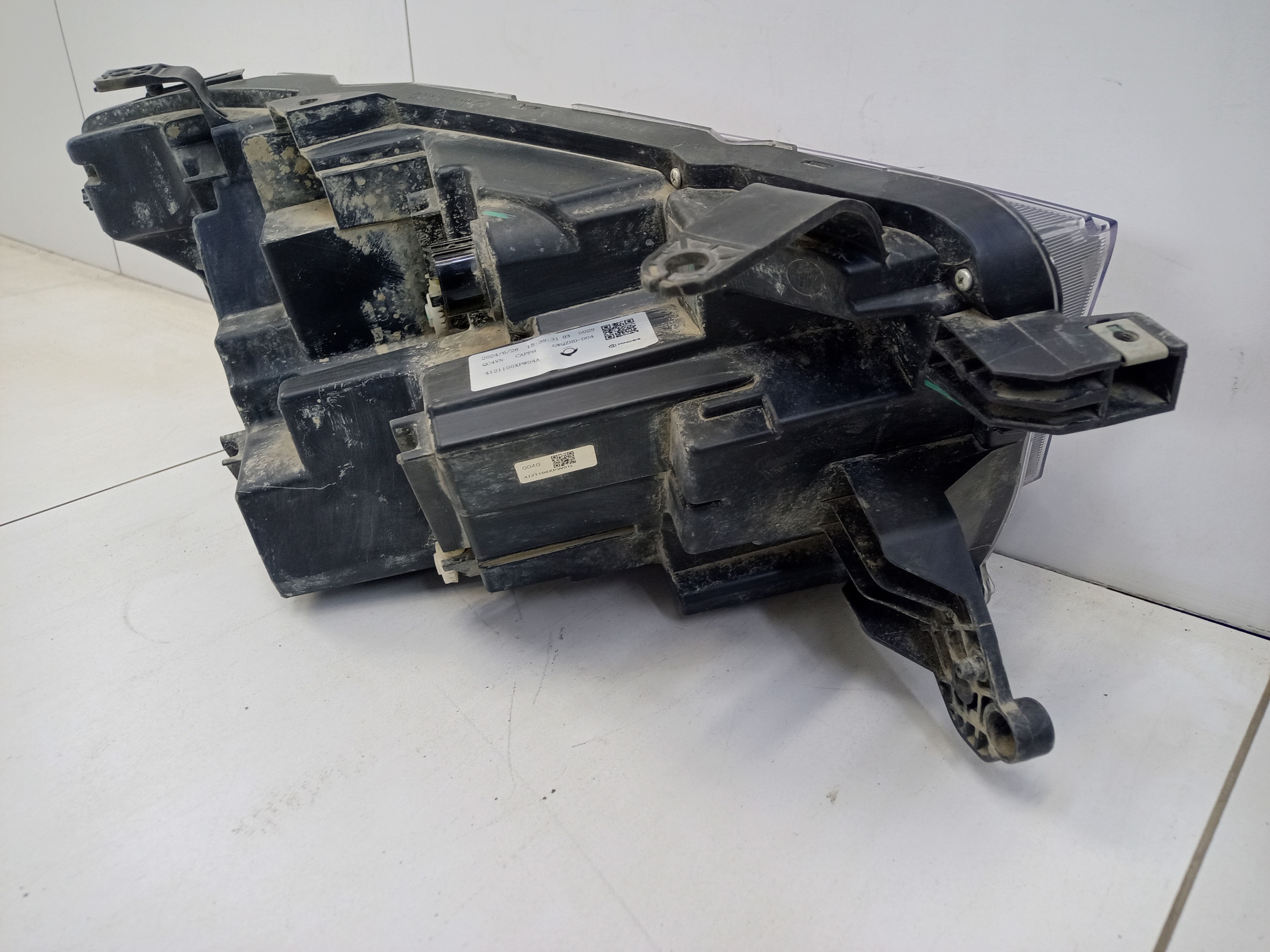 Фара передняя левая Great Wall Poer LED