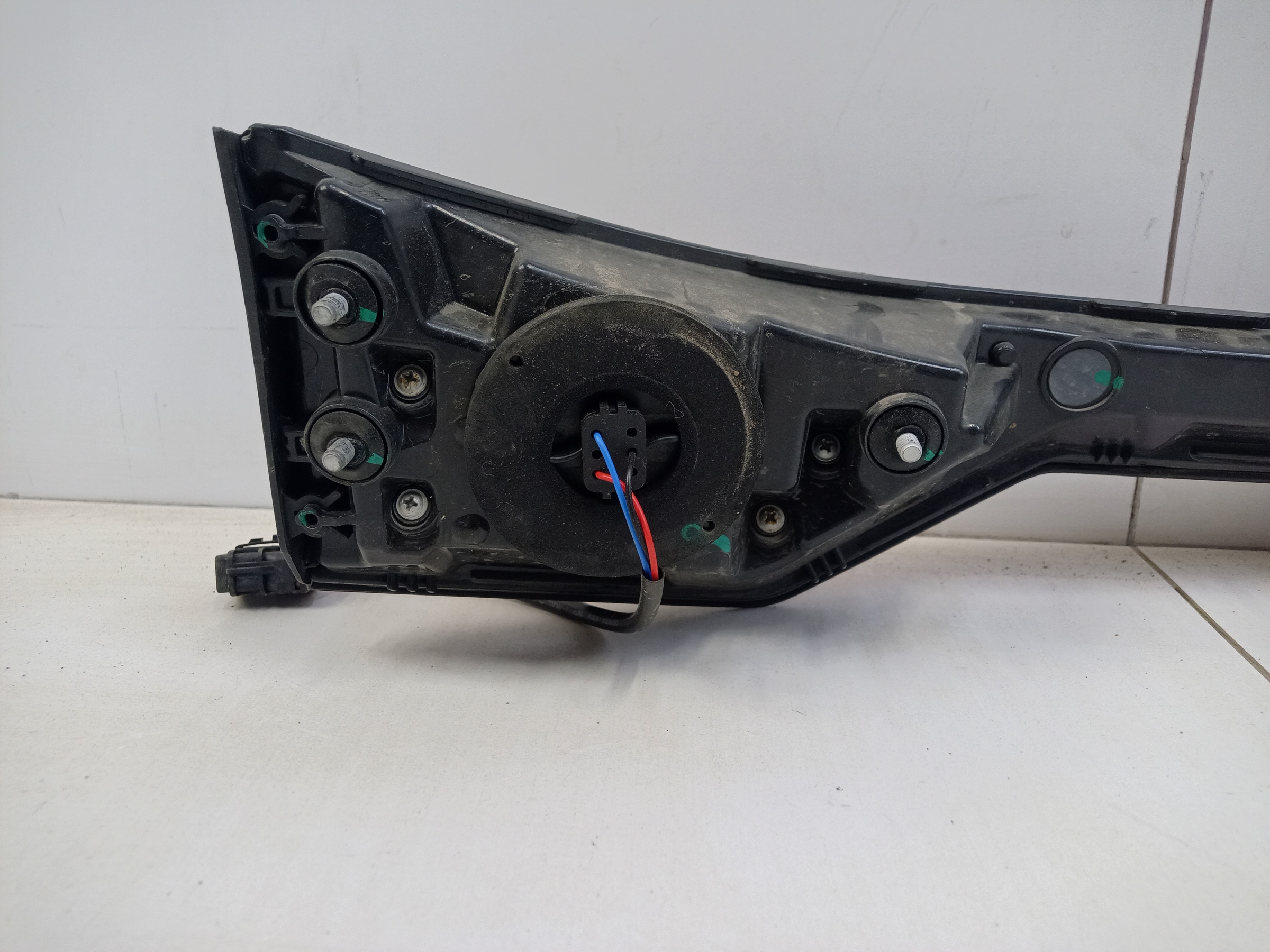 Фонарь задний центральный крышки багажника Москвич 3