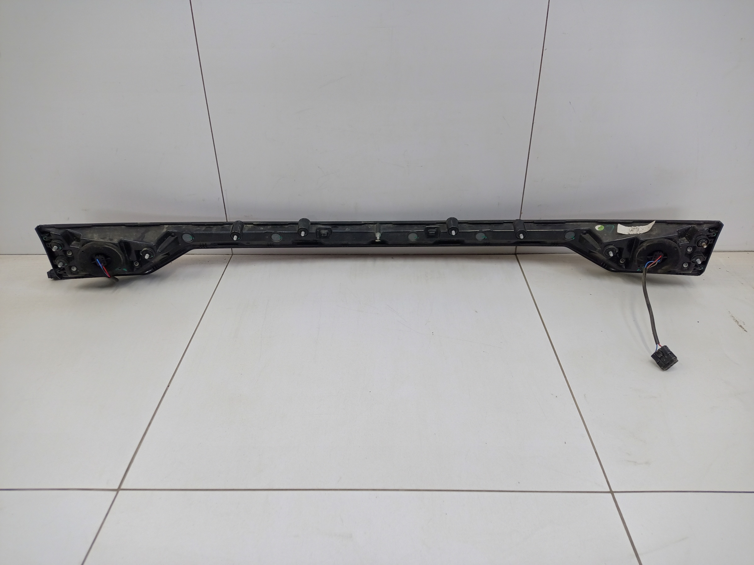 Фонарь задний центральный крышки багажника Москвич 3