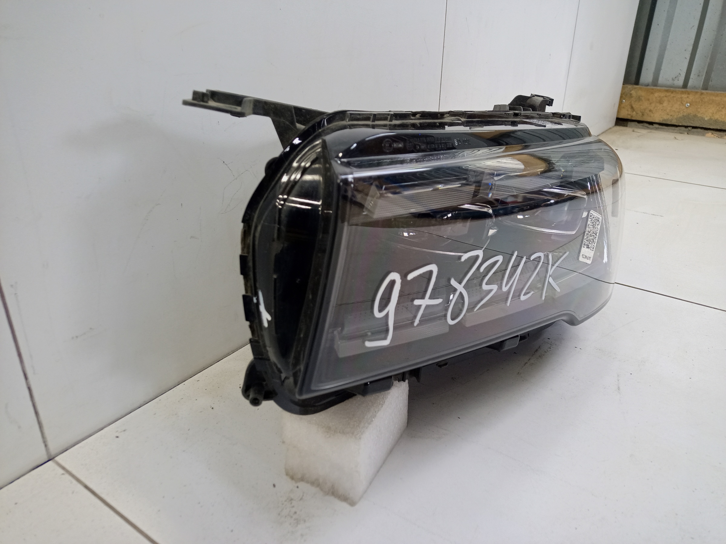 Фара передняя левая Geely Monjaro LED