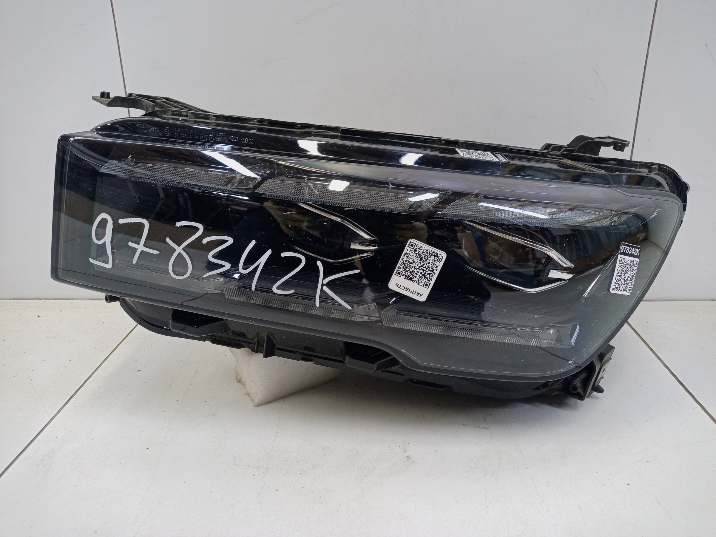 Фара передняя левая Geely Monjaro LED