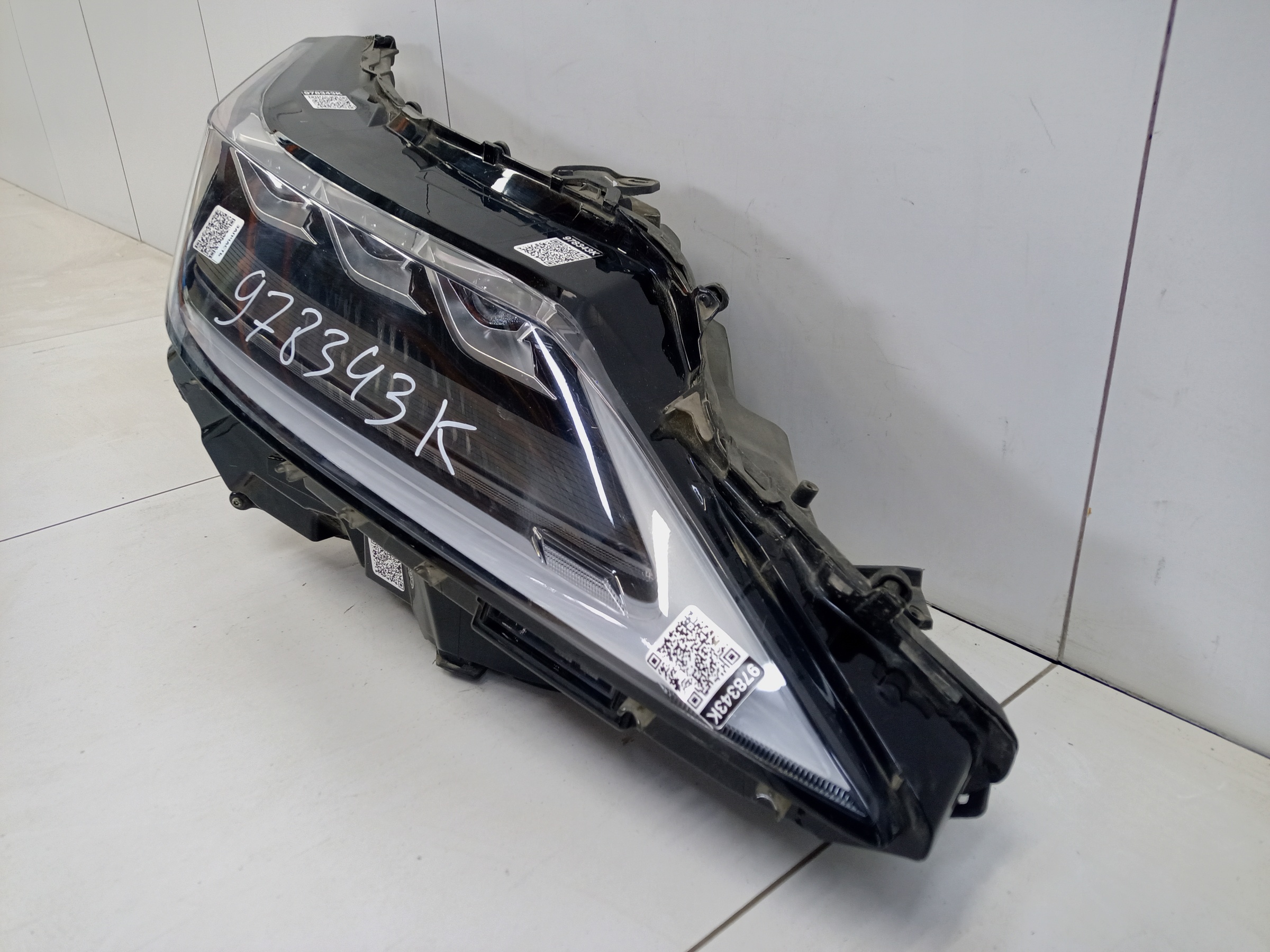 Фара передняя правая Lexus RX 4 Restail LED