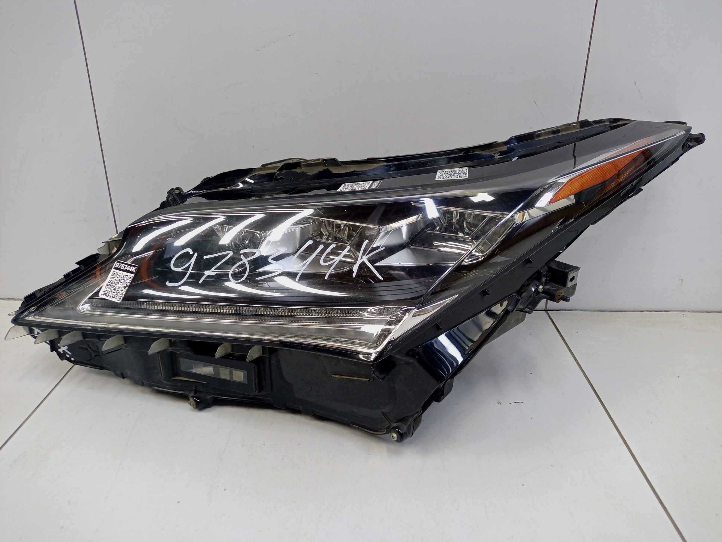 Фара передняя левая Lexus RX 4 LED c ДХО под 1 блок