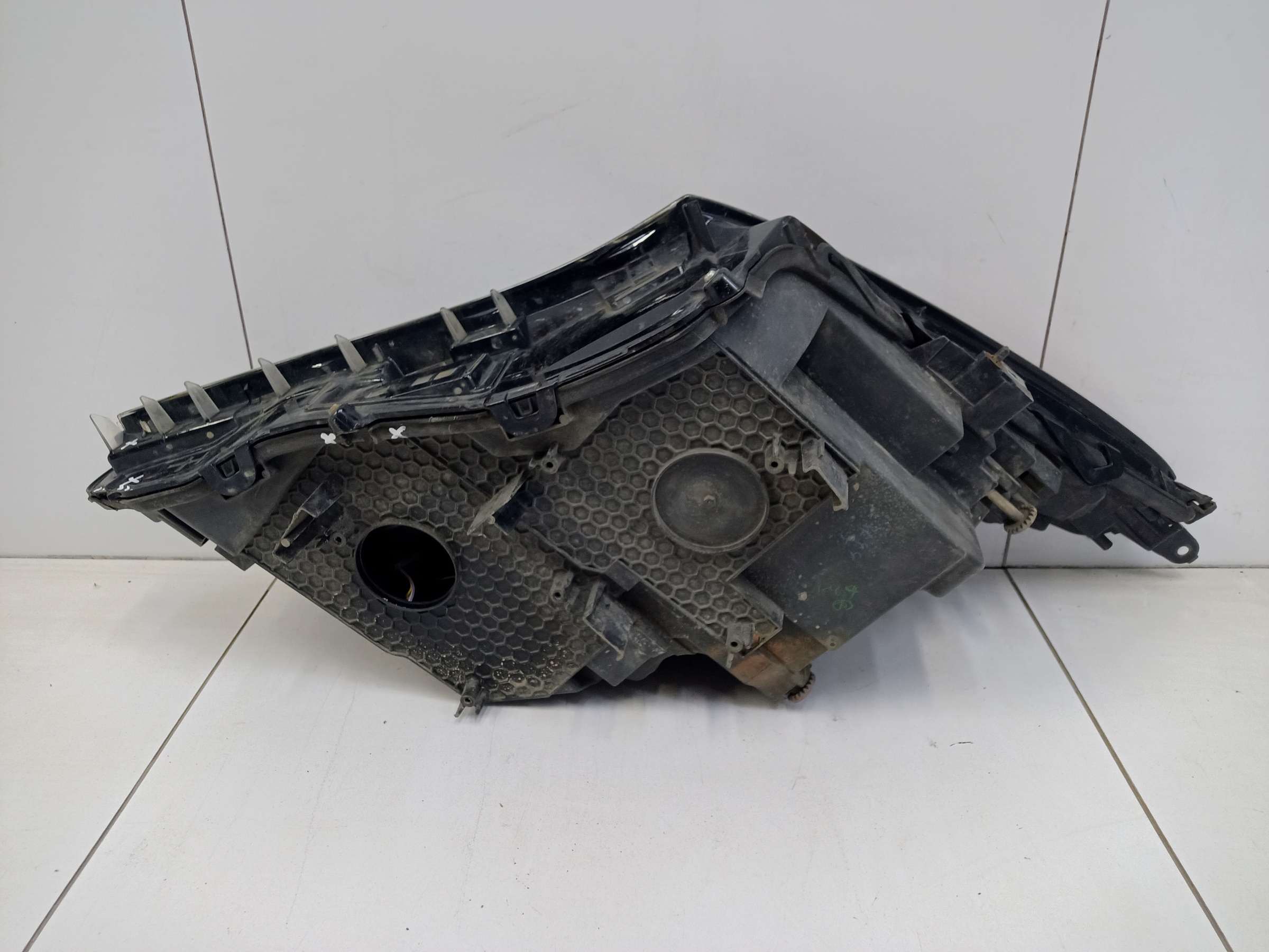 Фара передняя левая Lexus RX 4 LED c ДХО под 1 блок