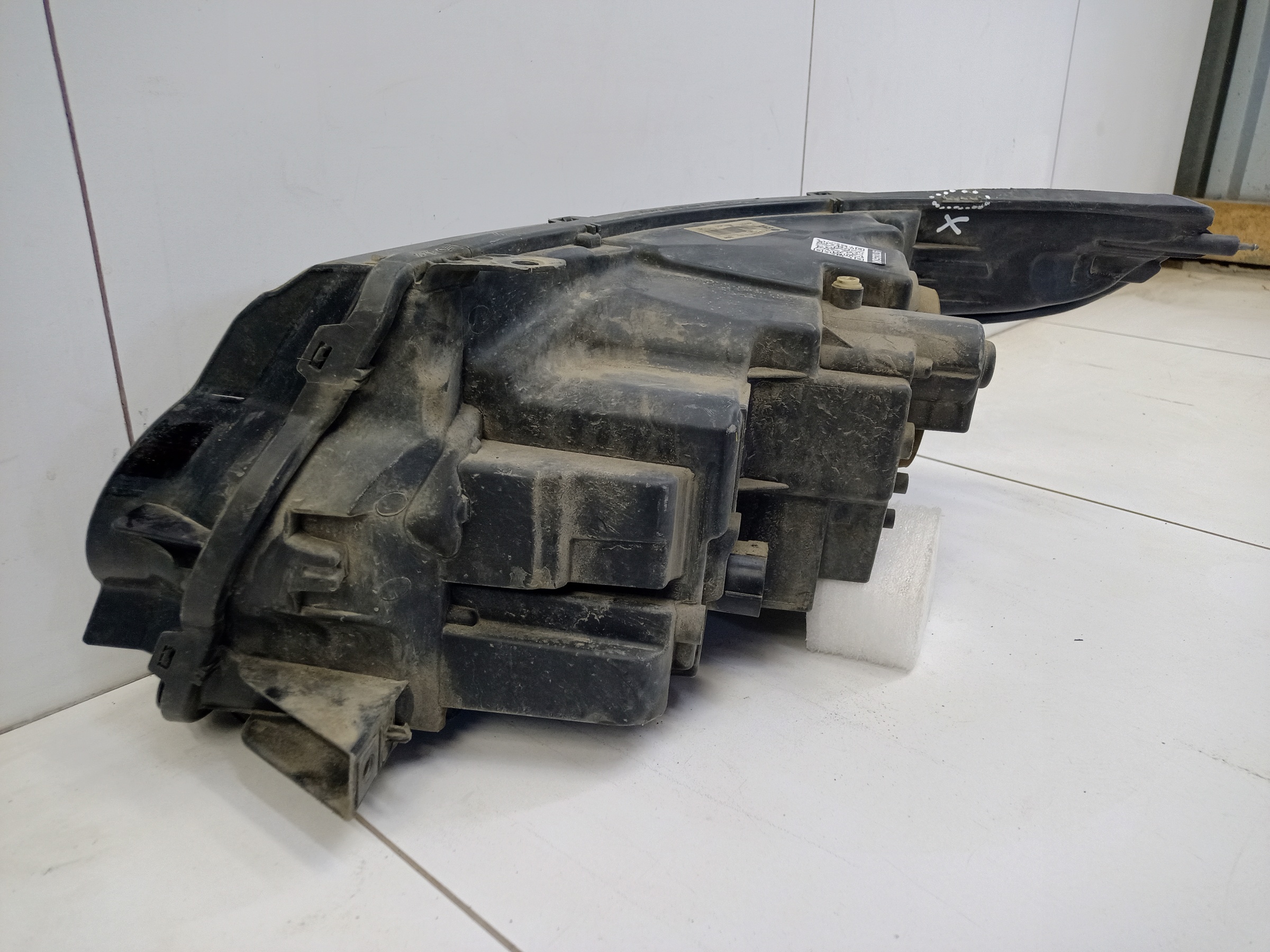 Фара передняя правая Land Rover Range Rover 4 ксенон ДХО