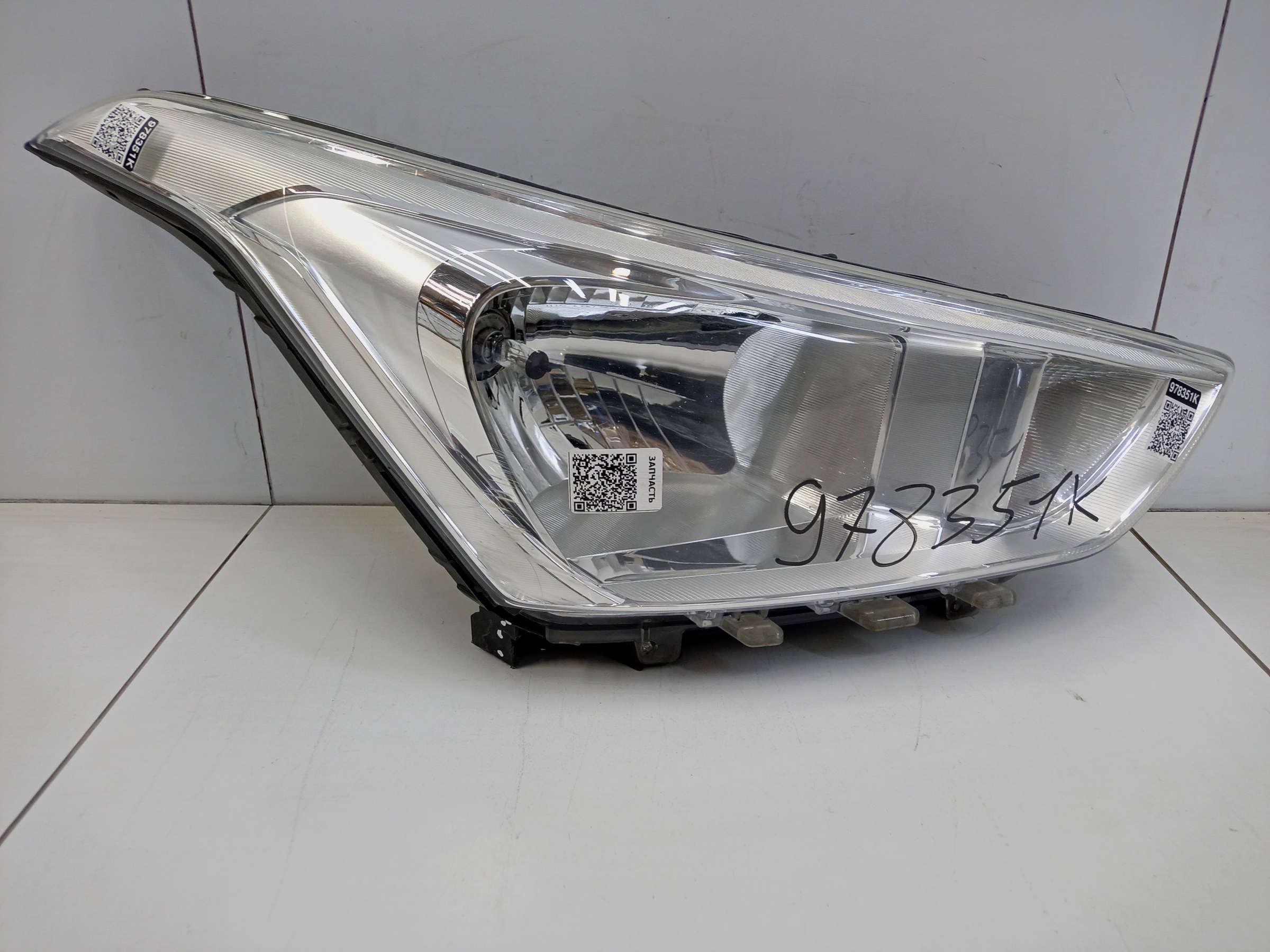 Фара передняя правая Hyundai Creta 1 галоген