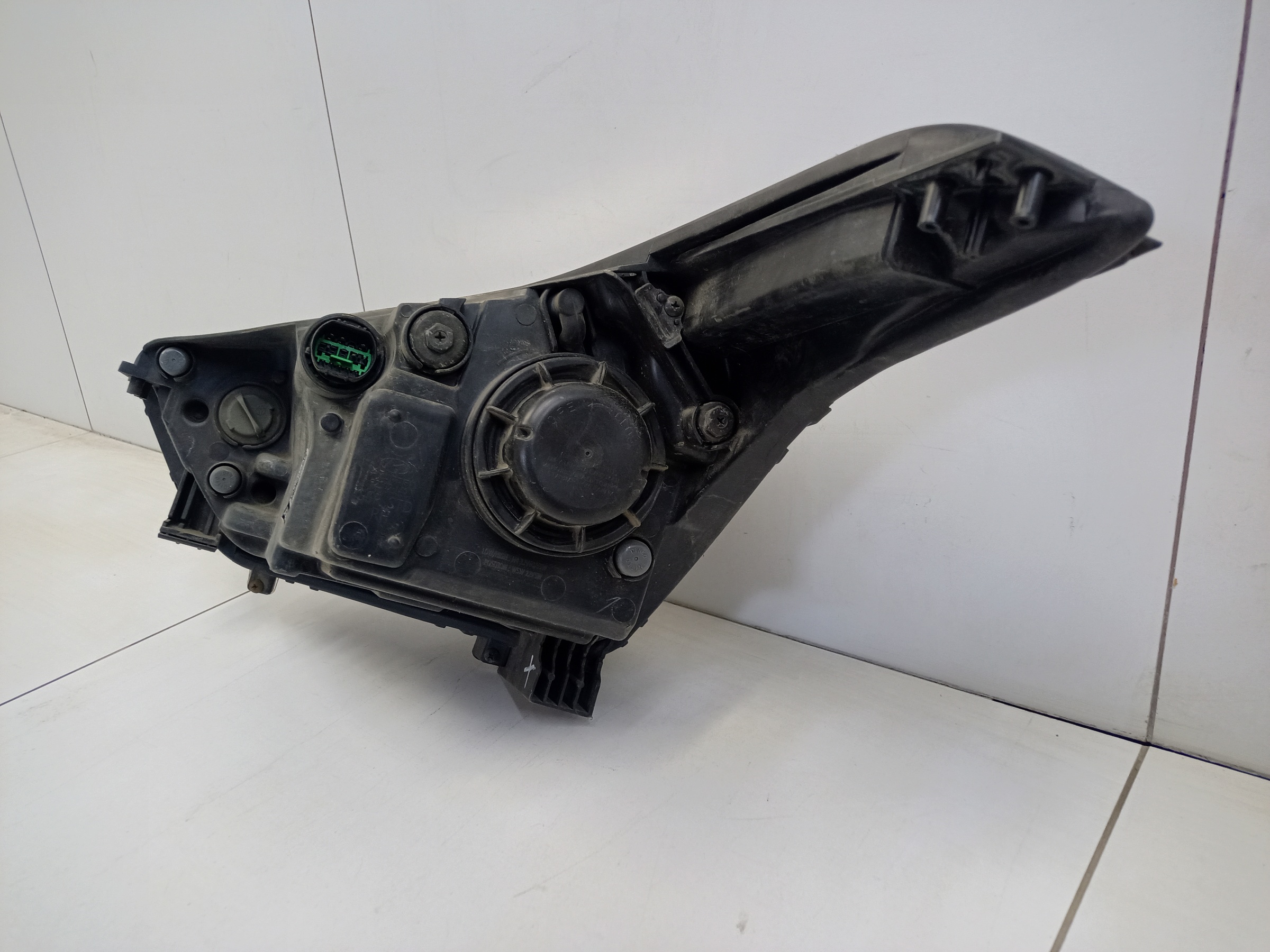 Фара передняя правая Hyundai Creta 1 галоген