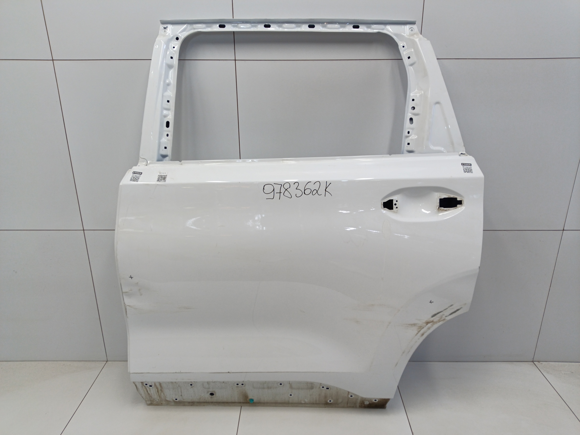 Дверь задняя левая Exeed VX