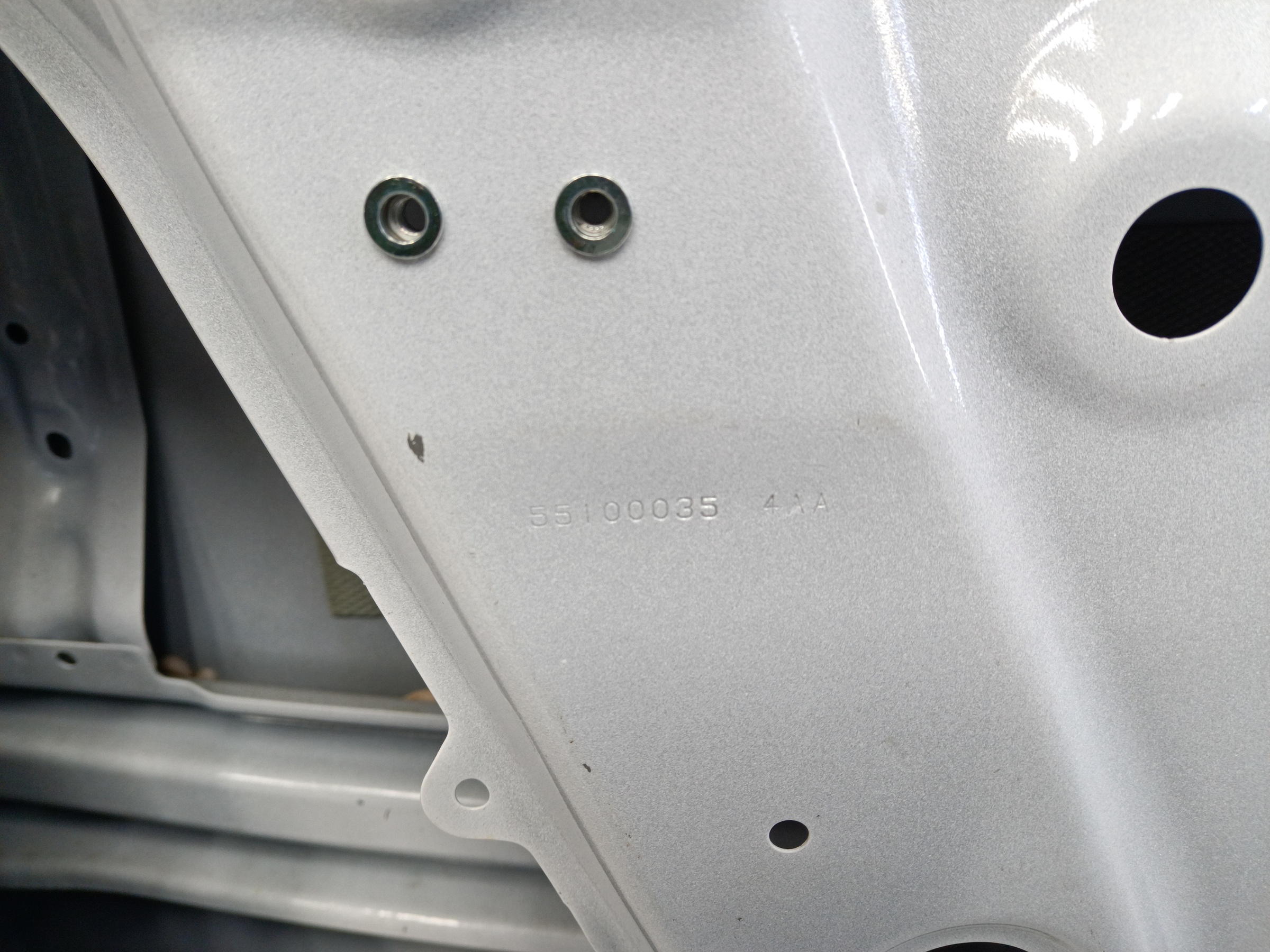 Дверь задняя левая Exeed VX