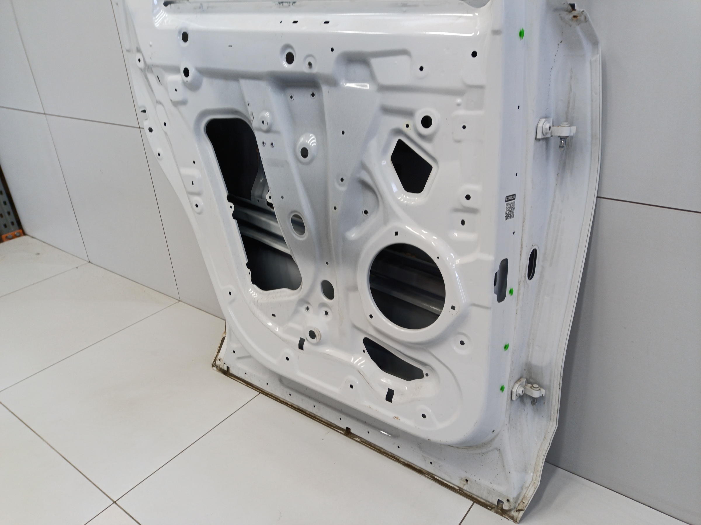 Дверь задняя левая Exeed VX