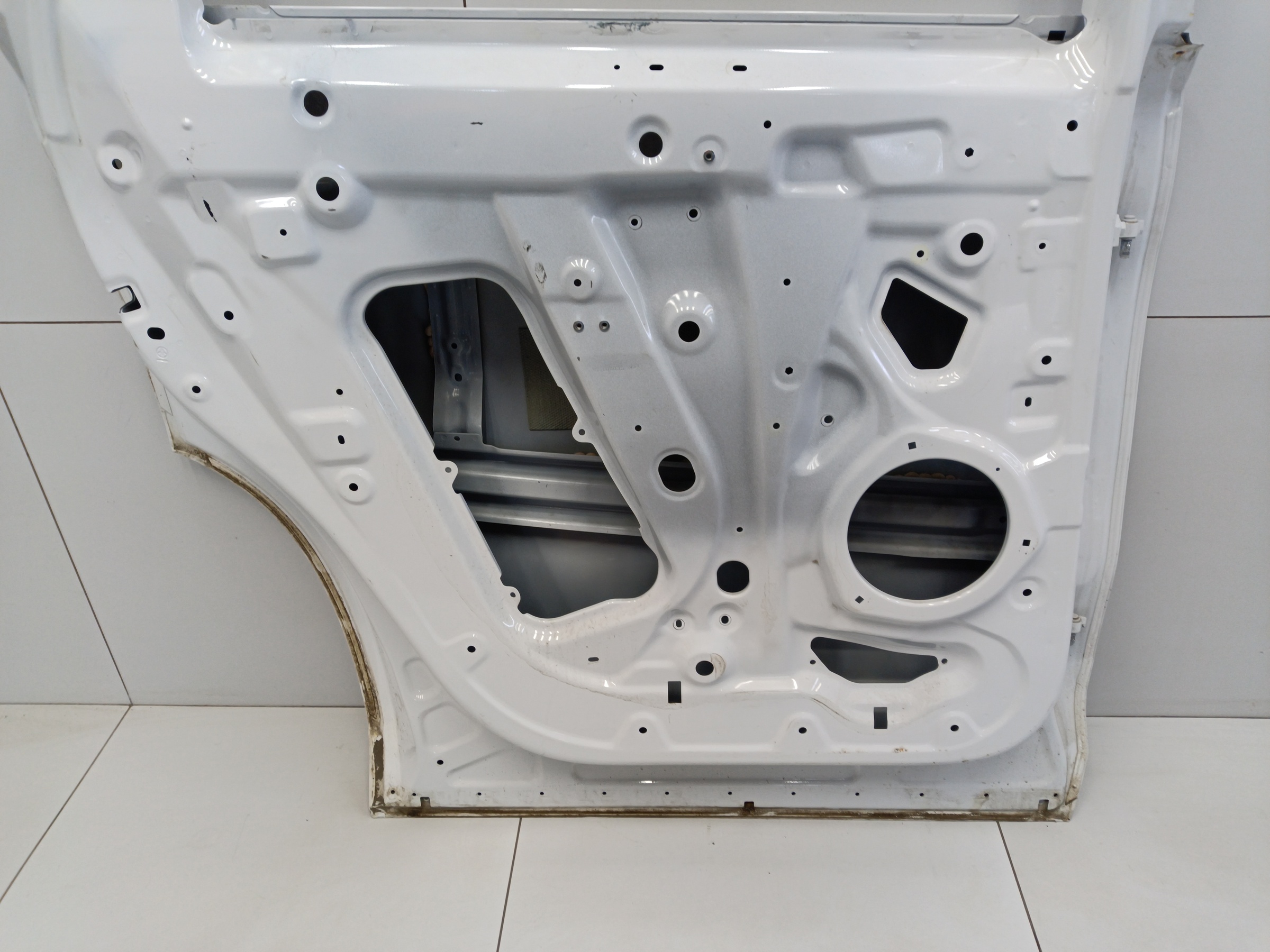 Дверь задняя левая Exeed VX