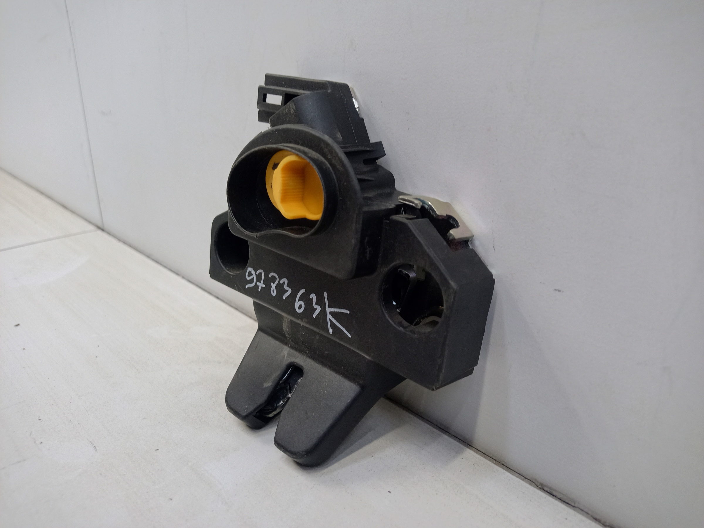 Замок крышки багажника Chery Arrizo 8