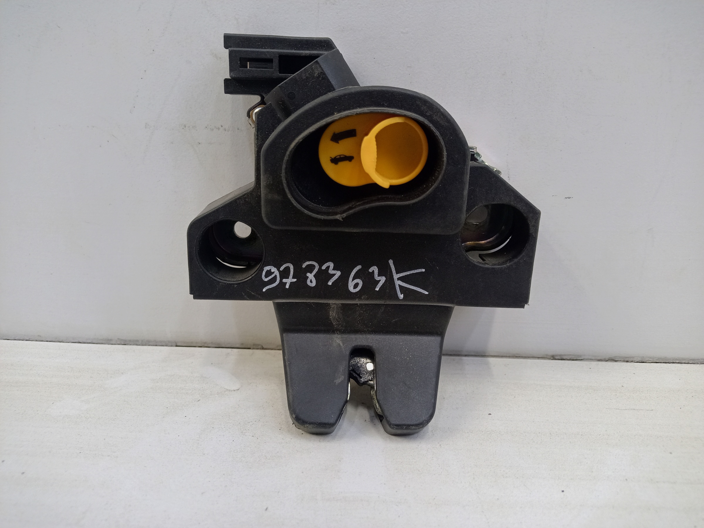 Замок крышки багажника Chery Arrizo 8