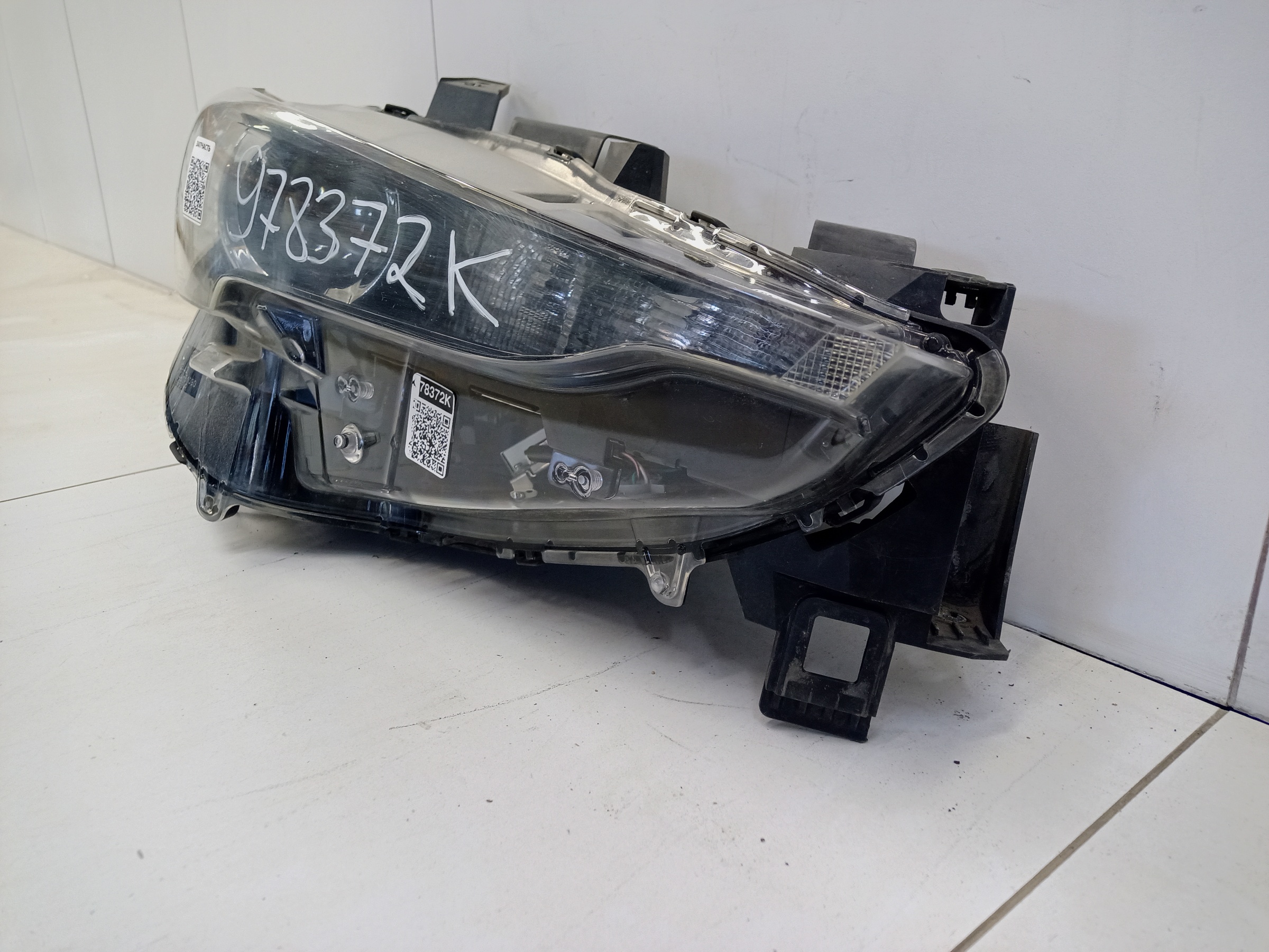 Фара передняя правая Mazda CX-5 2 LED