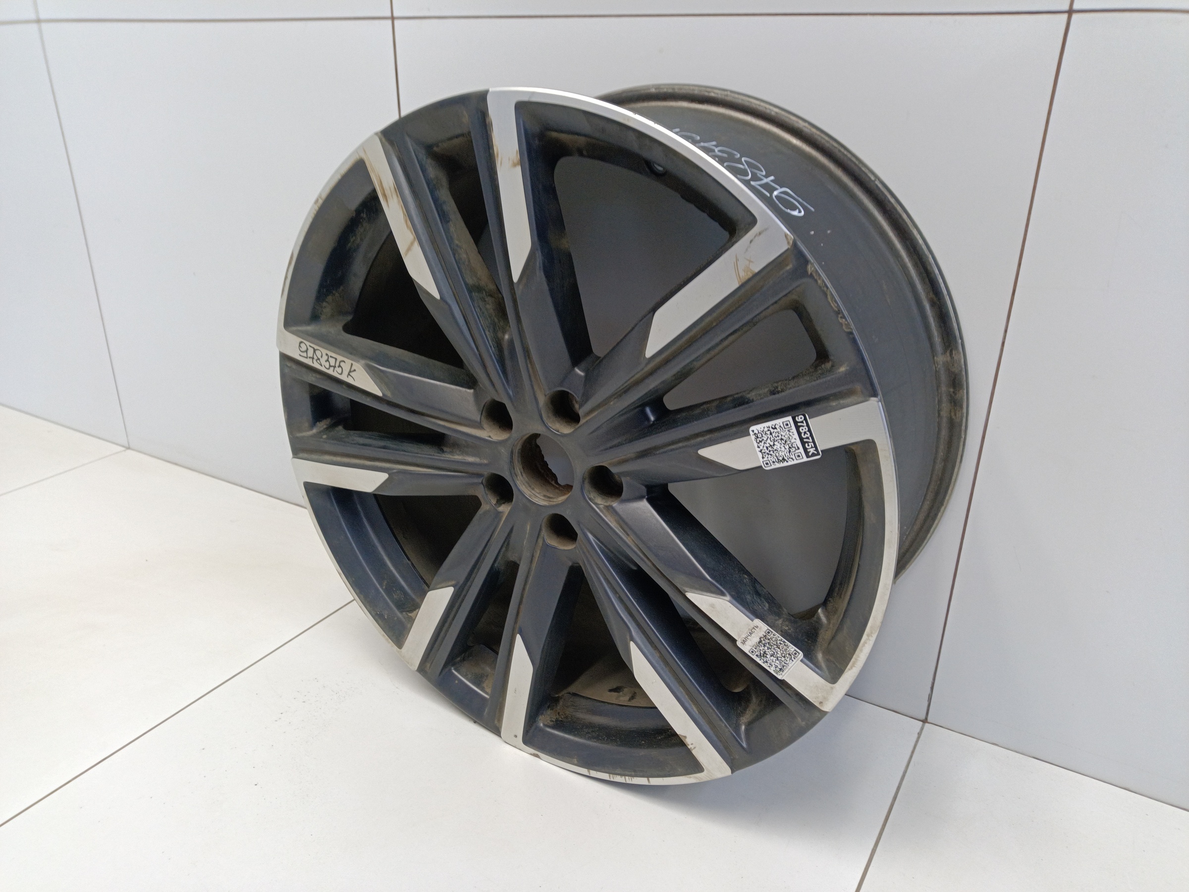 Диск колеса литой Geely Monjaro R20