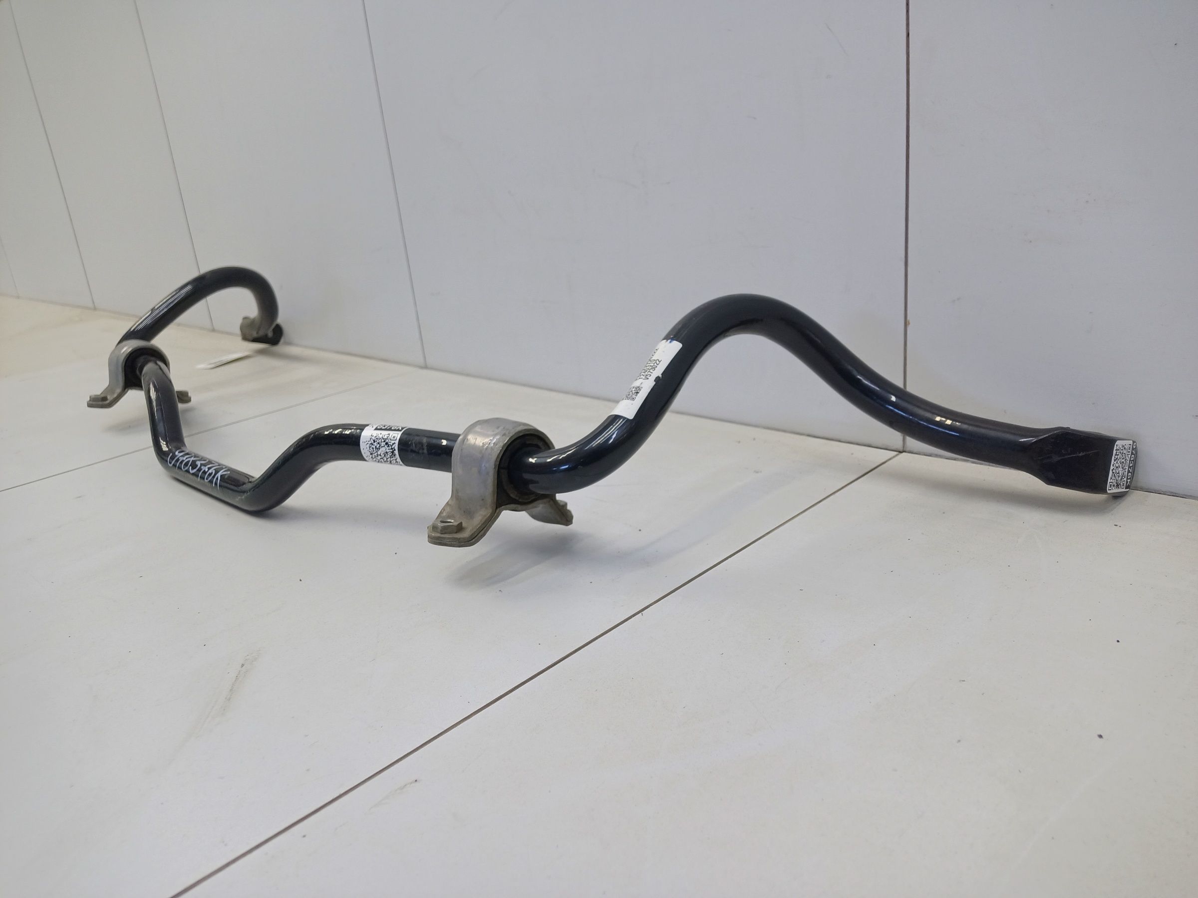 Стабилизатор поперечной устойчивости передней подвески Geely Atlas 2