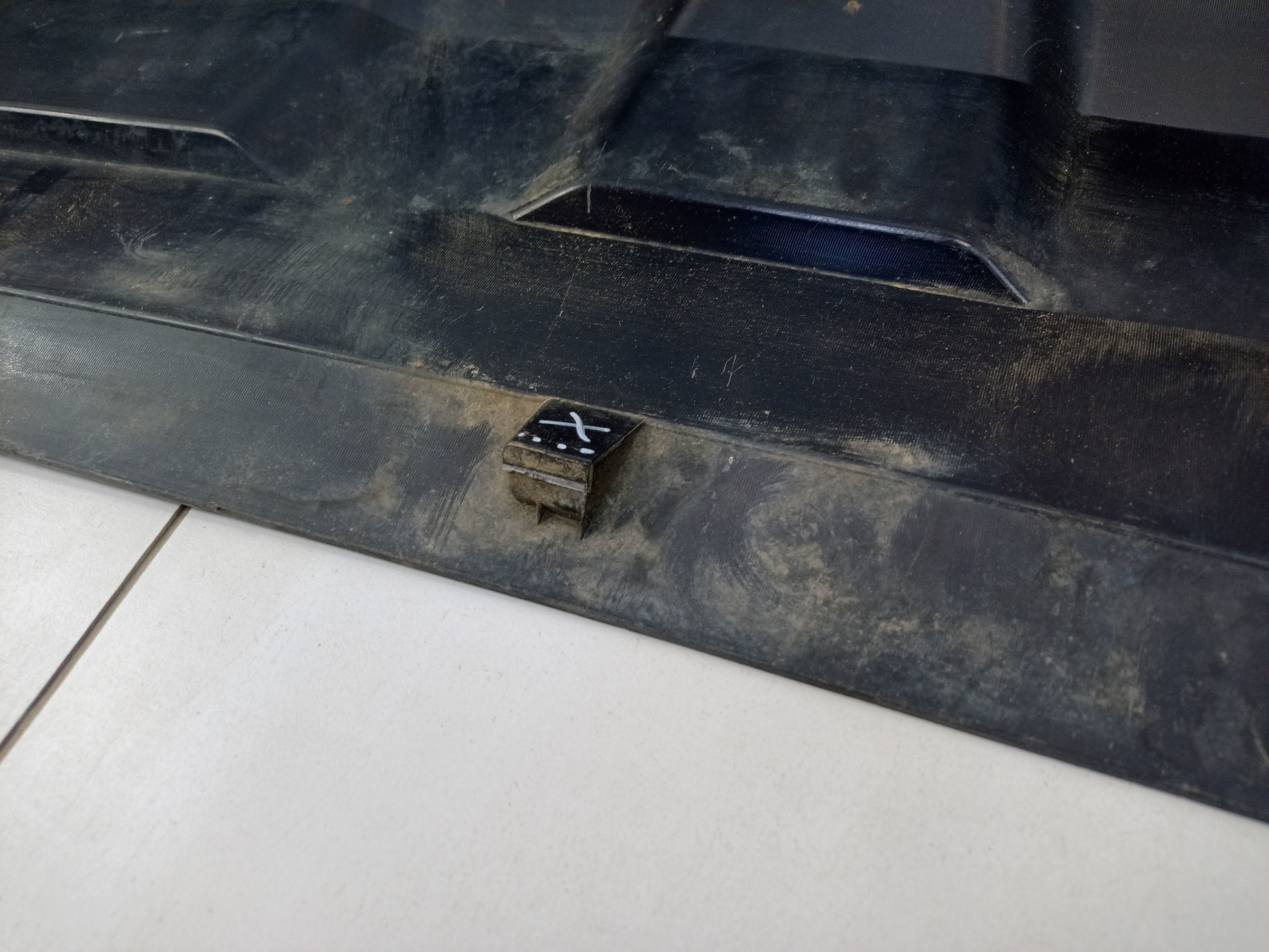 Юбка заднего бампера Geely Monjaro