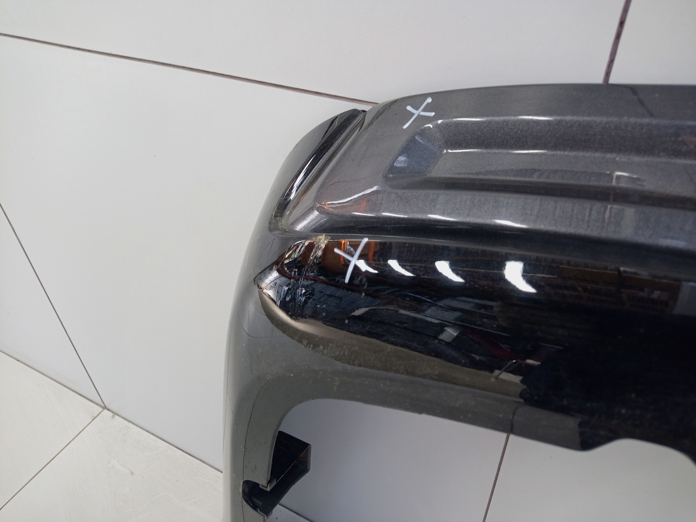 Накладка заднего бампера Toyota Land Cruiser 200 Restail 2 Executive