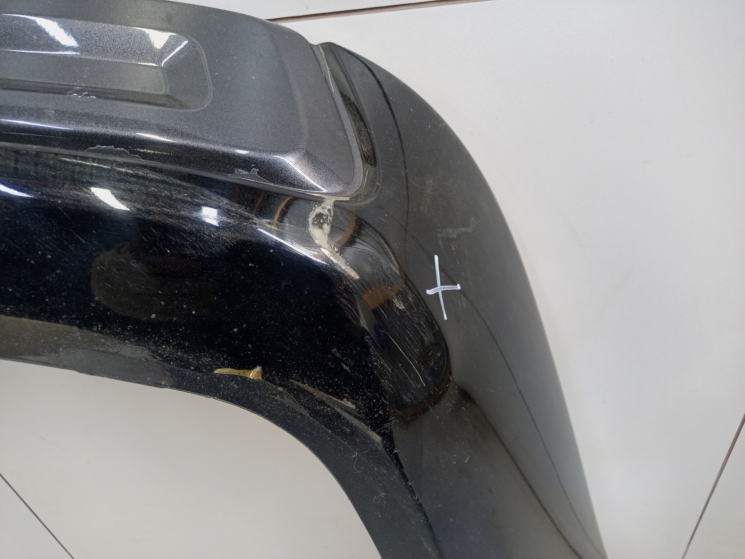 Накладка заднего бампера Toyota Land Cruiser 200 Restail 2 Executive