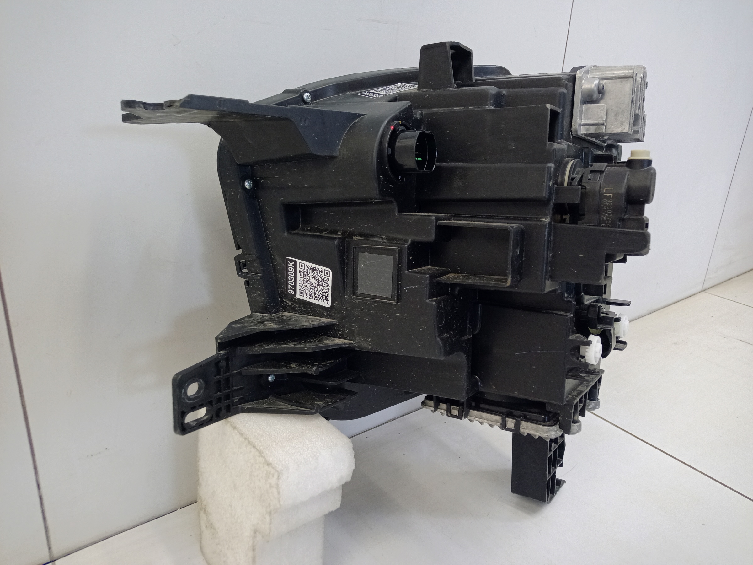 Фара передняя правая Haval H7 LED