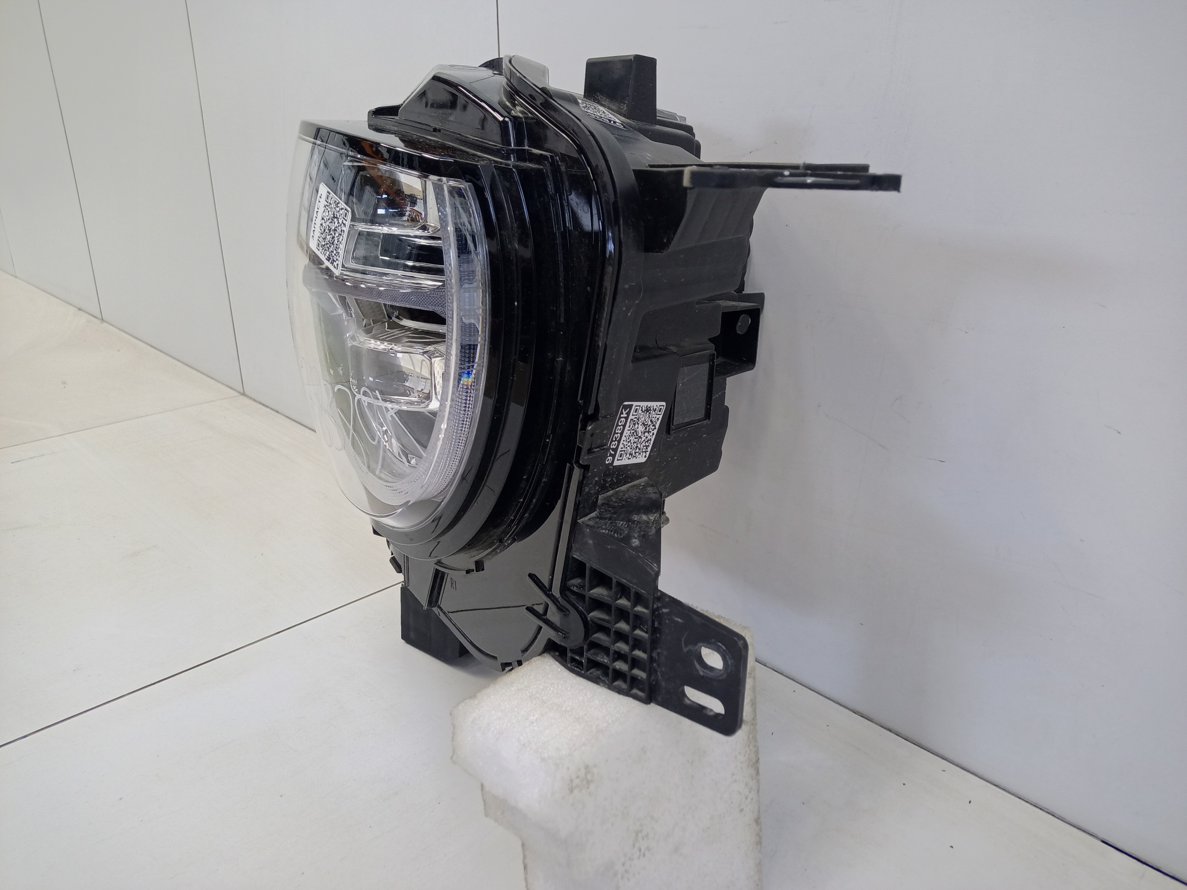 Фара передняя правая Haval H7 LED