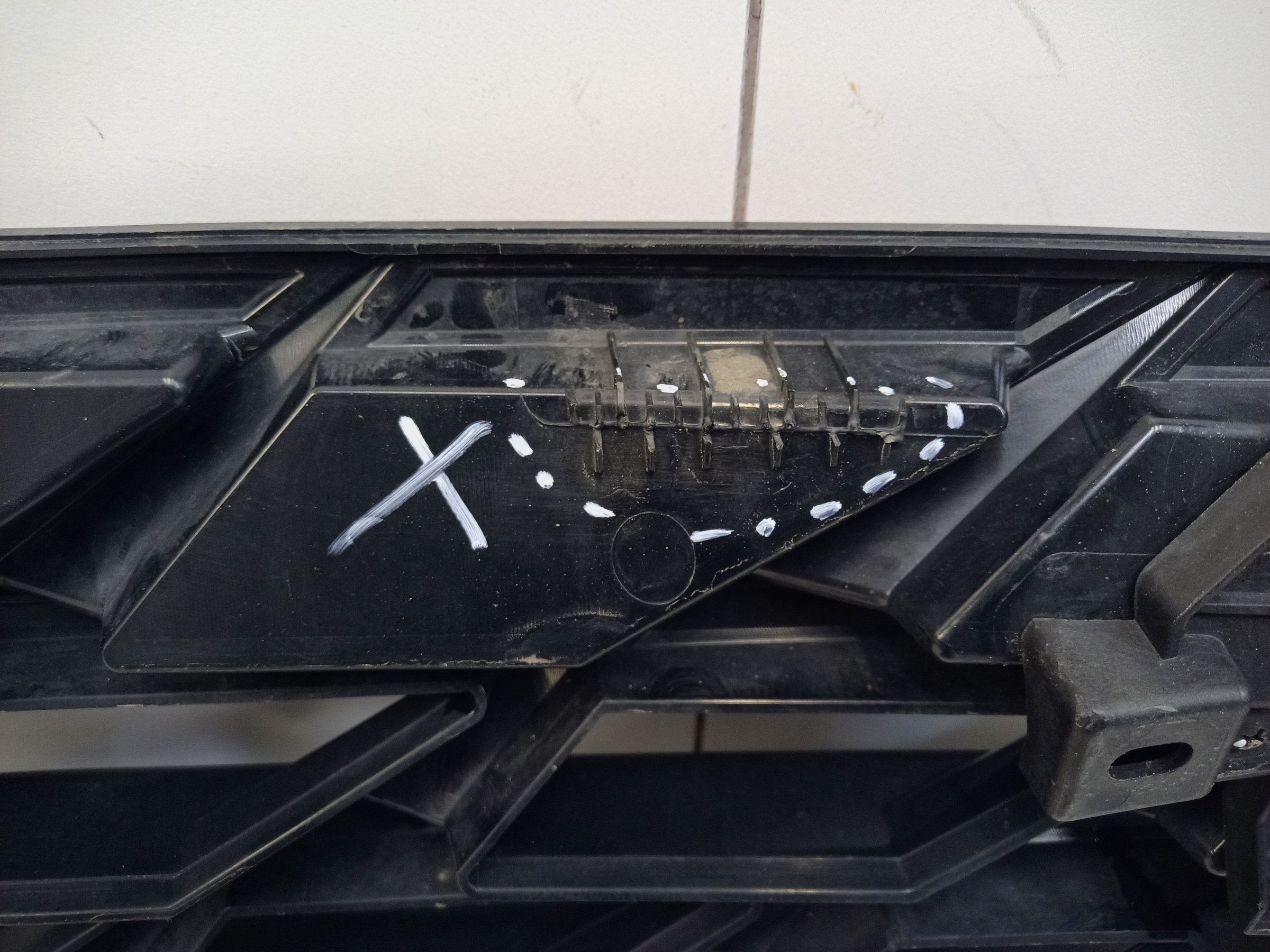 Бампер передний Geely Atlas 2