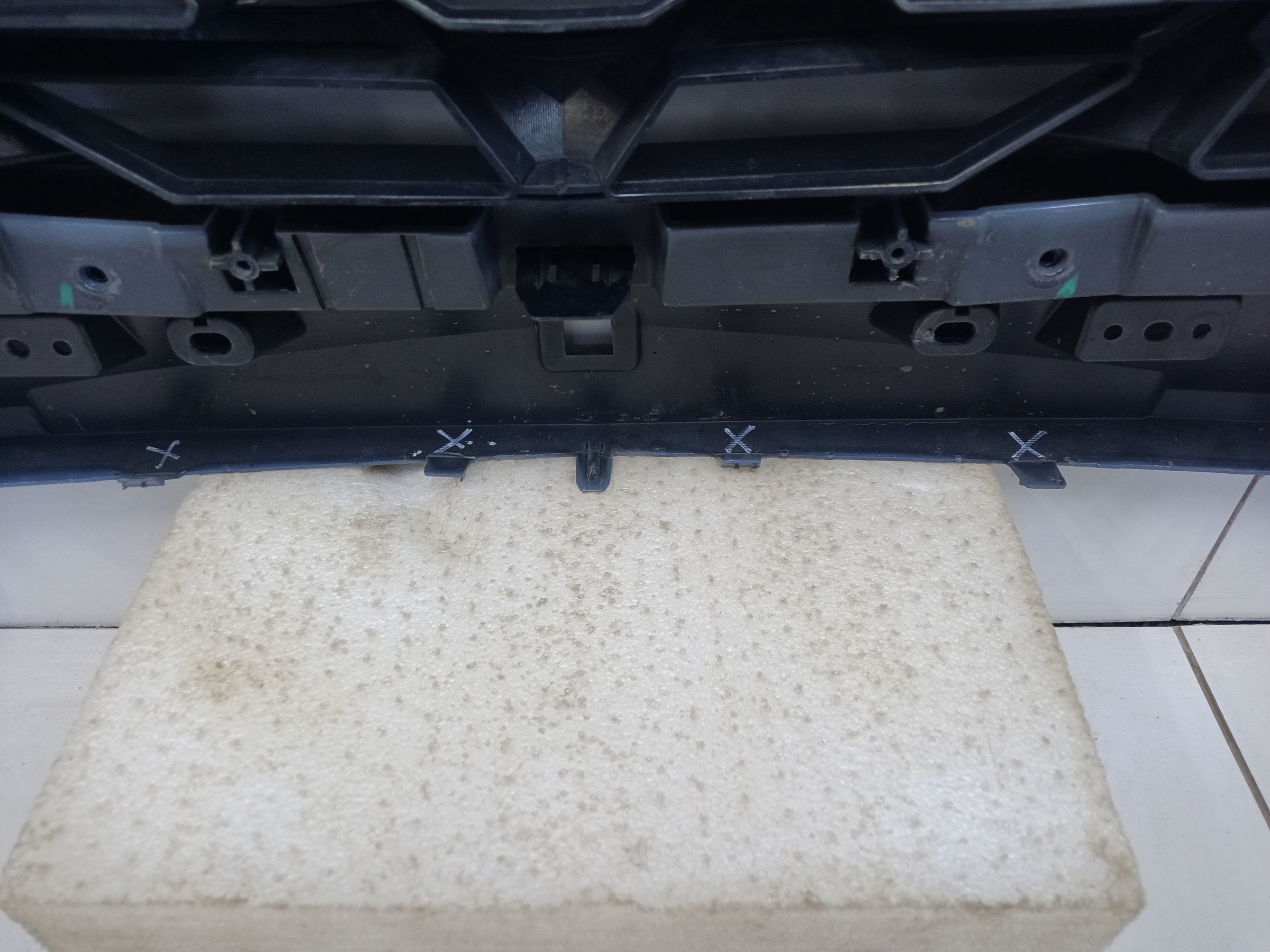 Бампер передний Geely Atlas 2