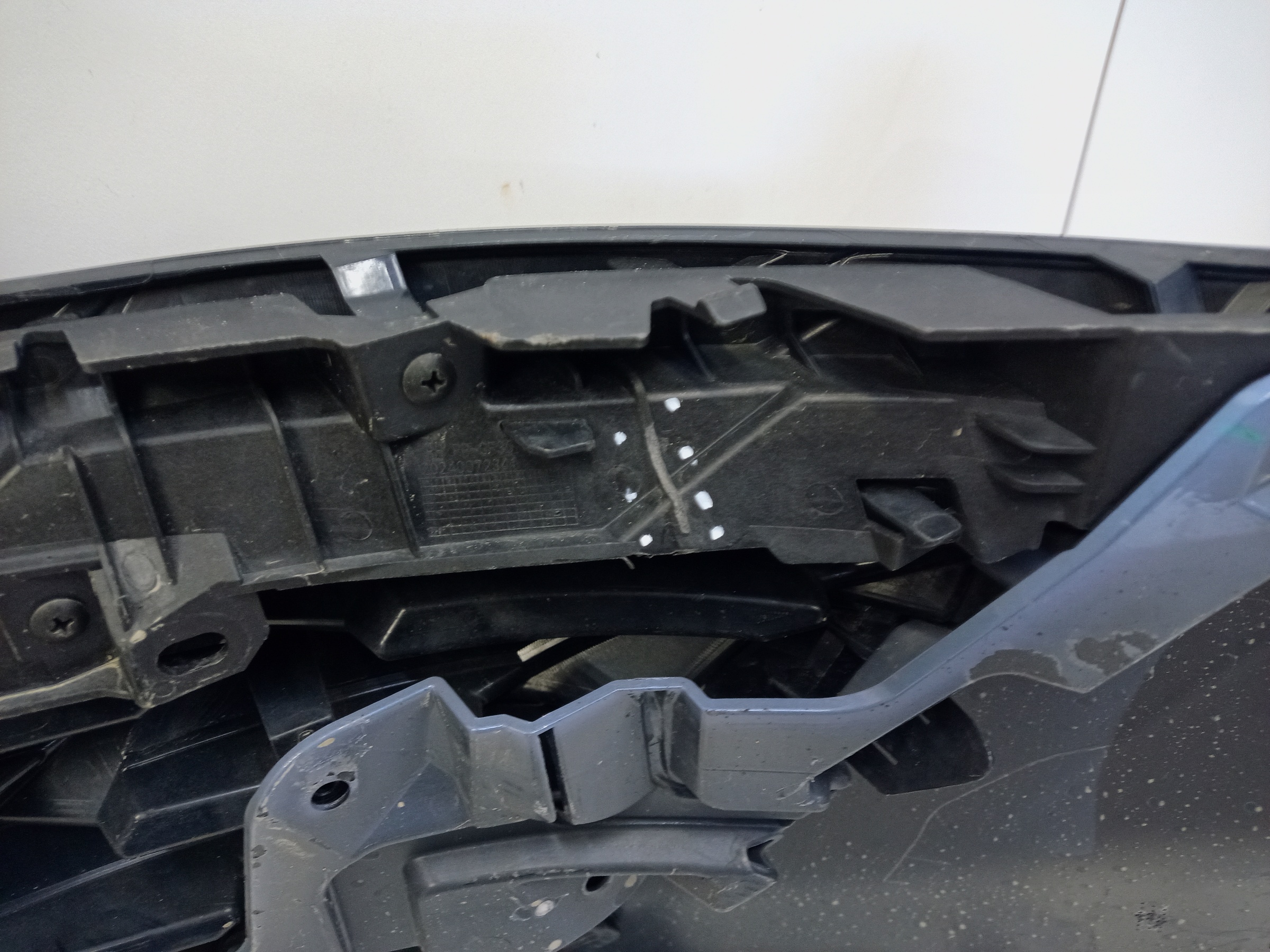 Бампер передний Geely Atlas 2