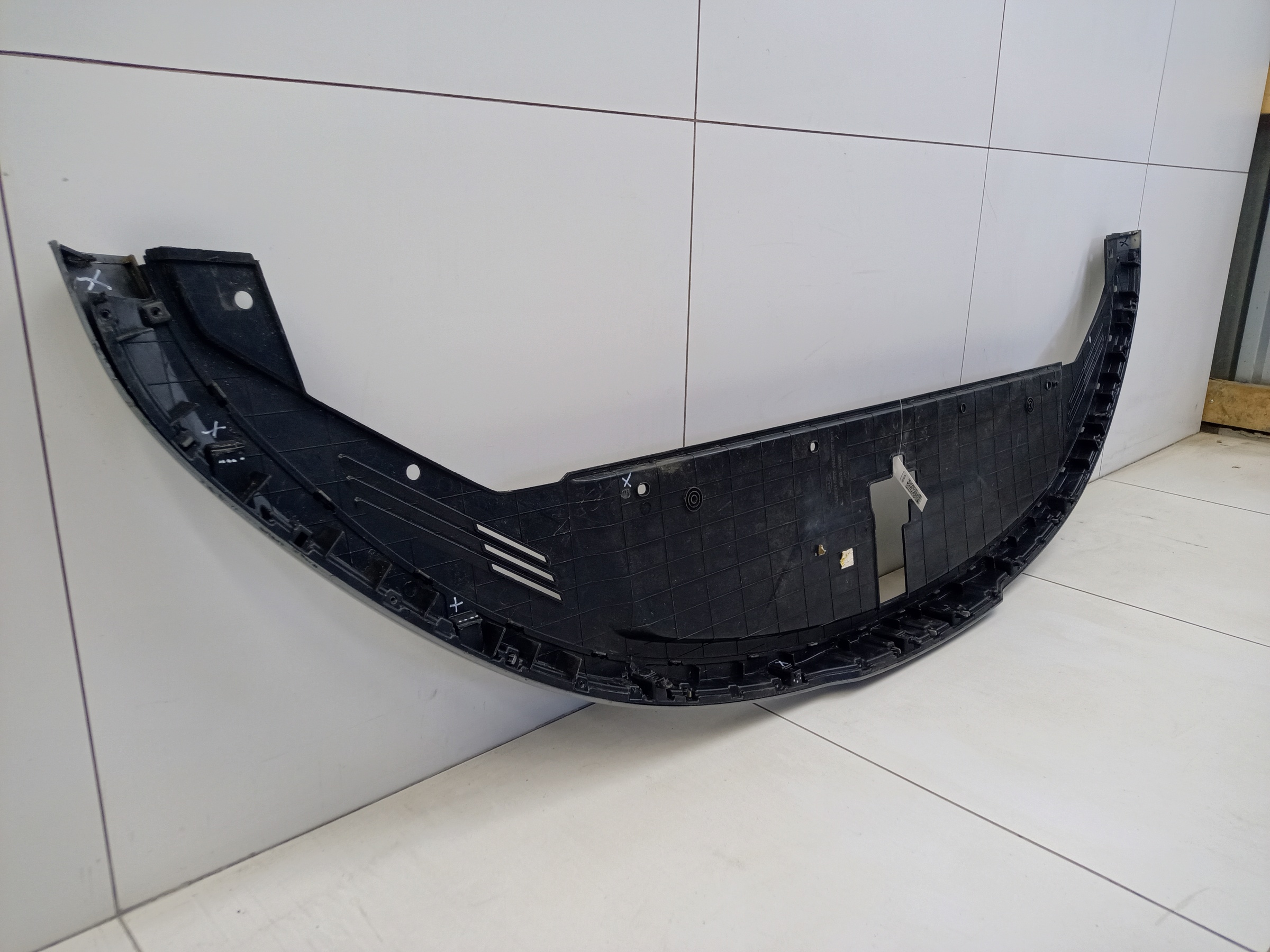 Накладка передней панели Kia Sorento 4