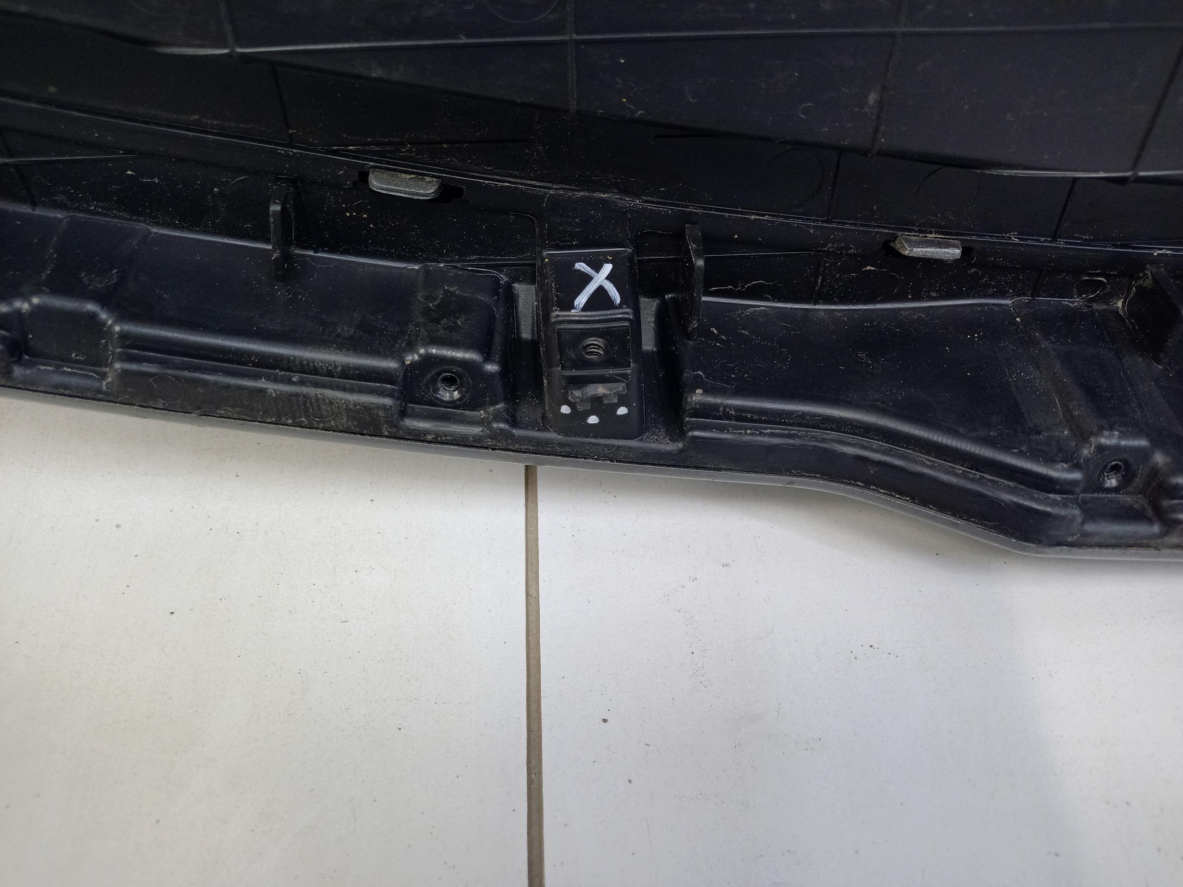 Накладка передней панели Kia Sorento 4