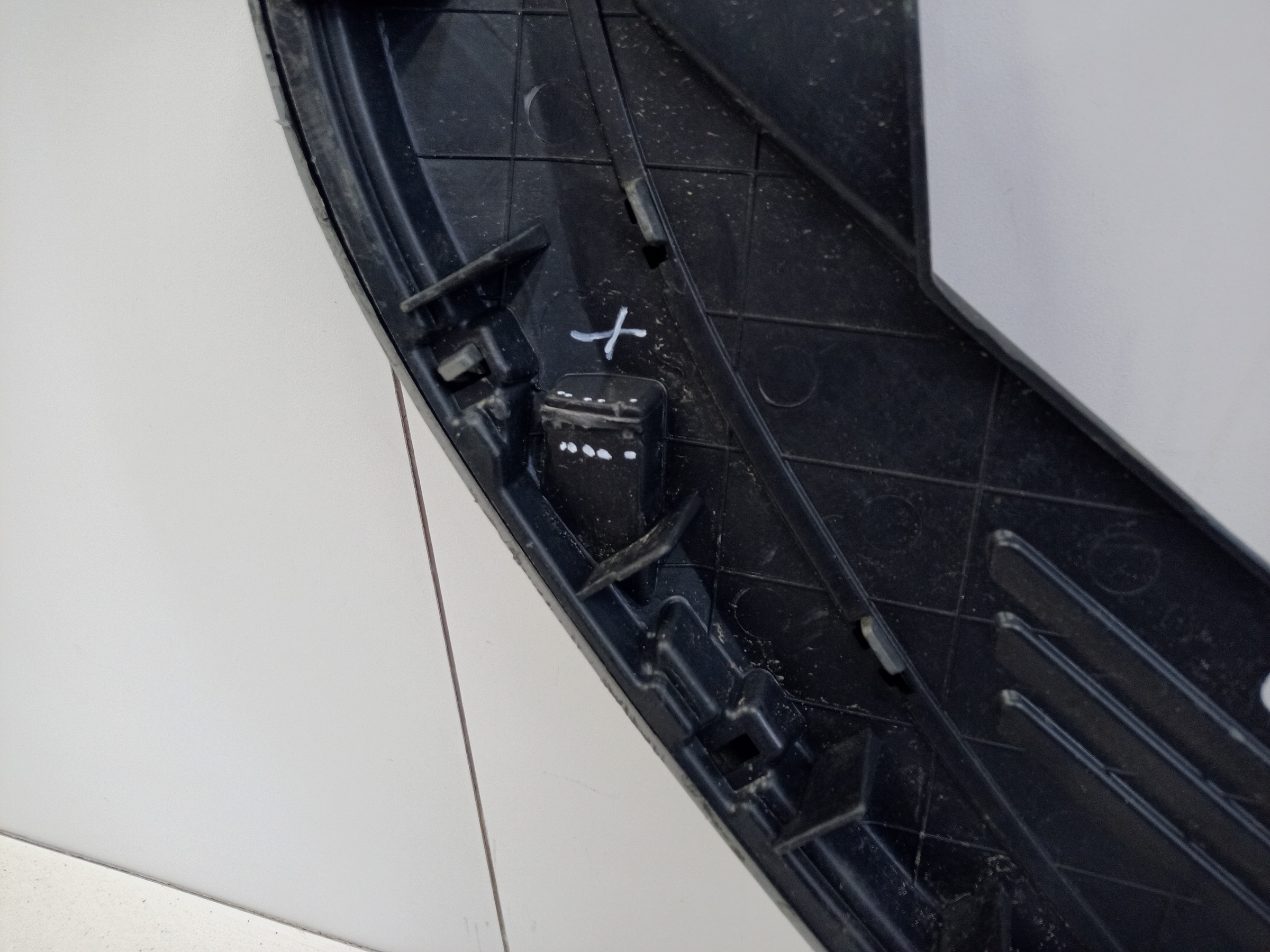 Накладка передней панели Kia Sorento 4