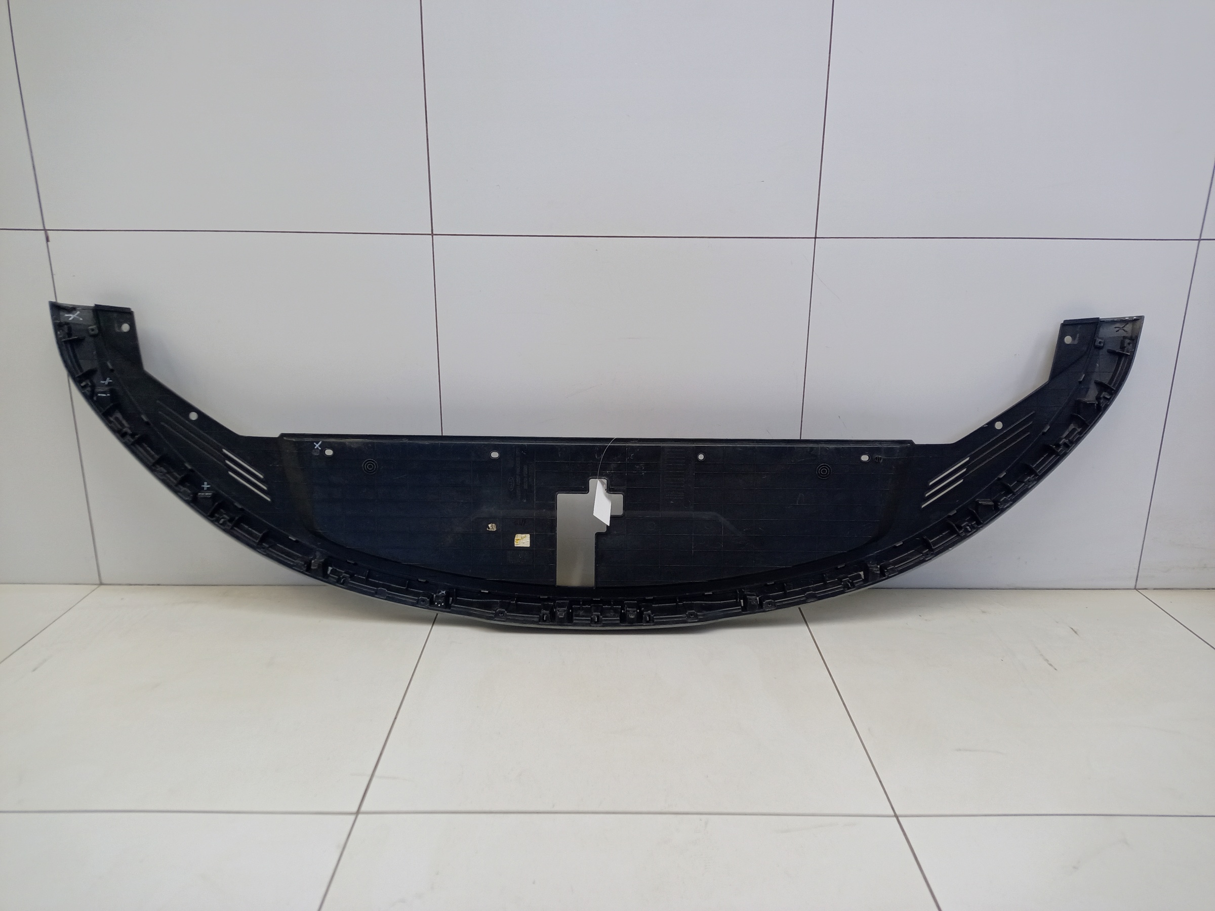 Накладка передней панели Kia Sorento 4