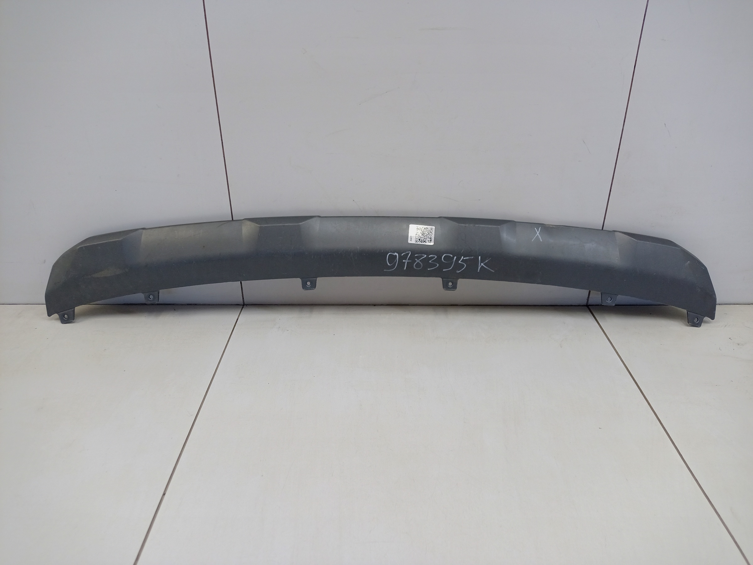 Накладка переднего бампера нижняя Geely Monjaro