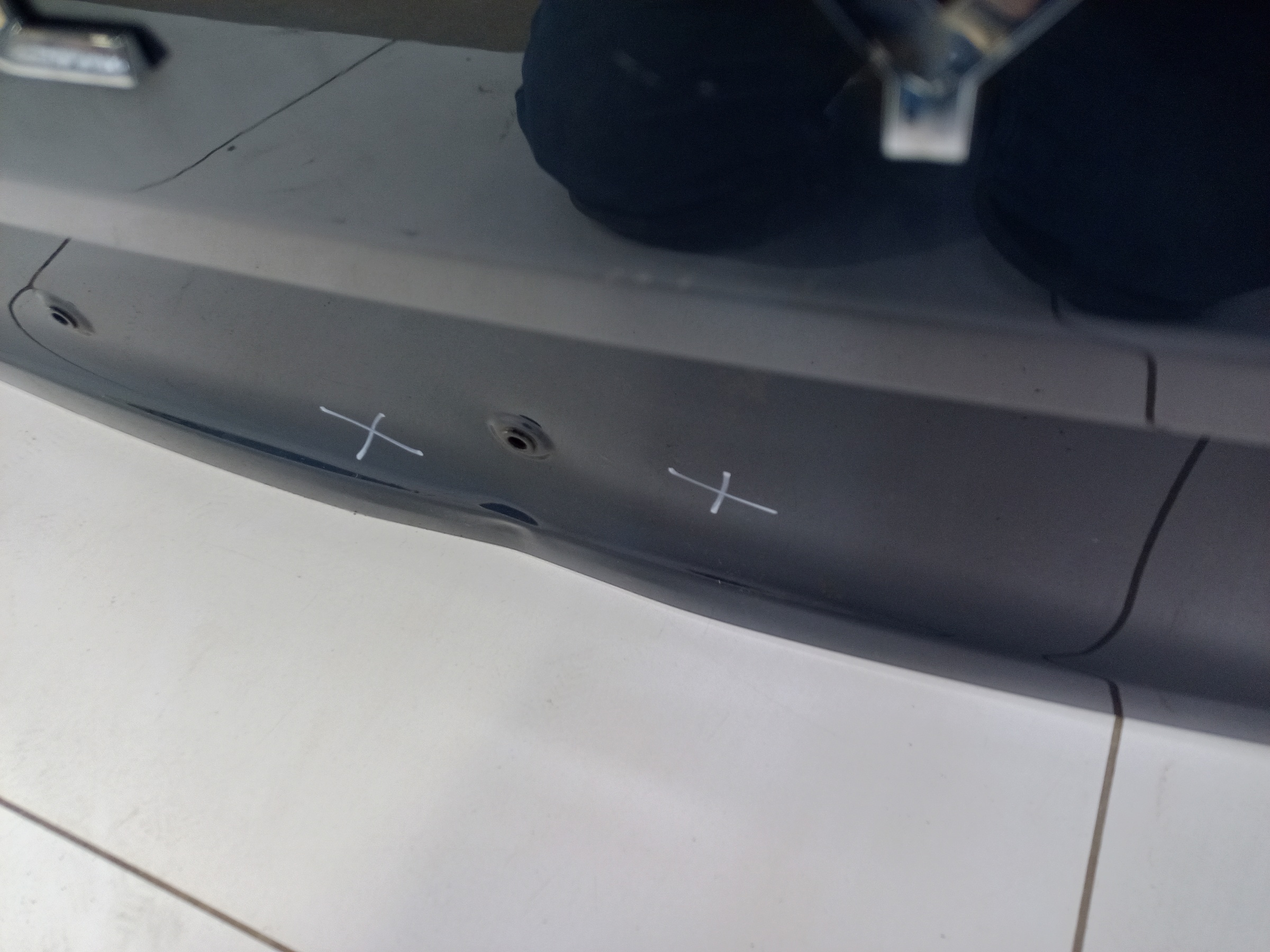 Крышка багажника Geely Monjaro