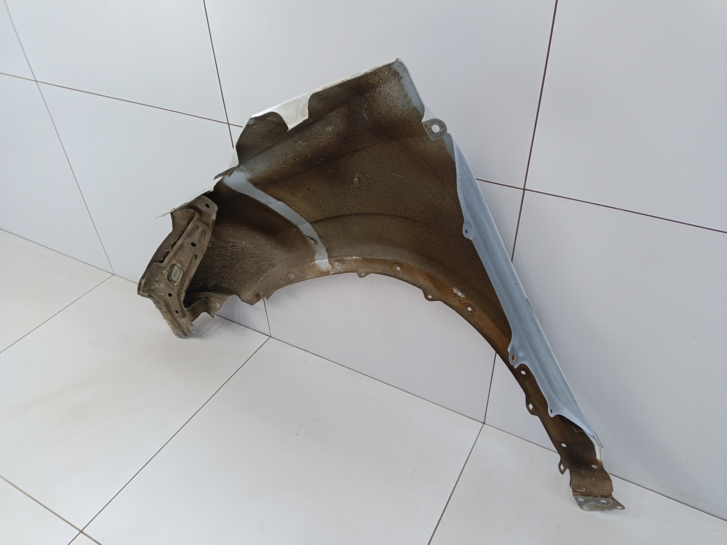 Крыло переднее правое Toyota Highlander 4