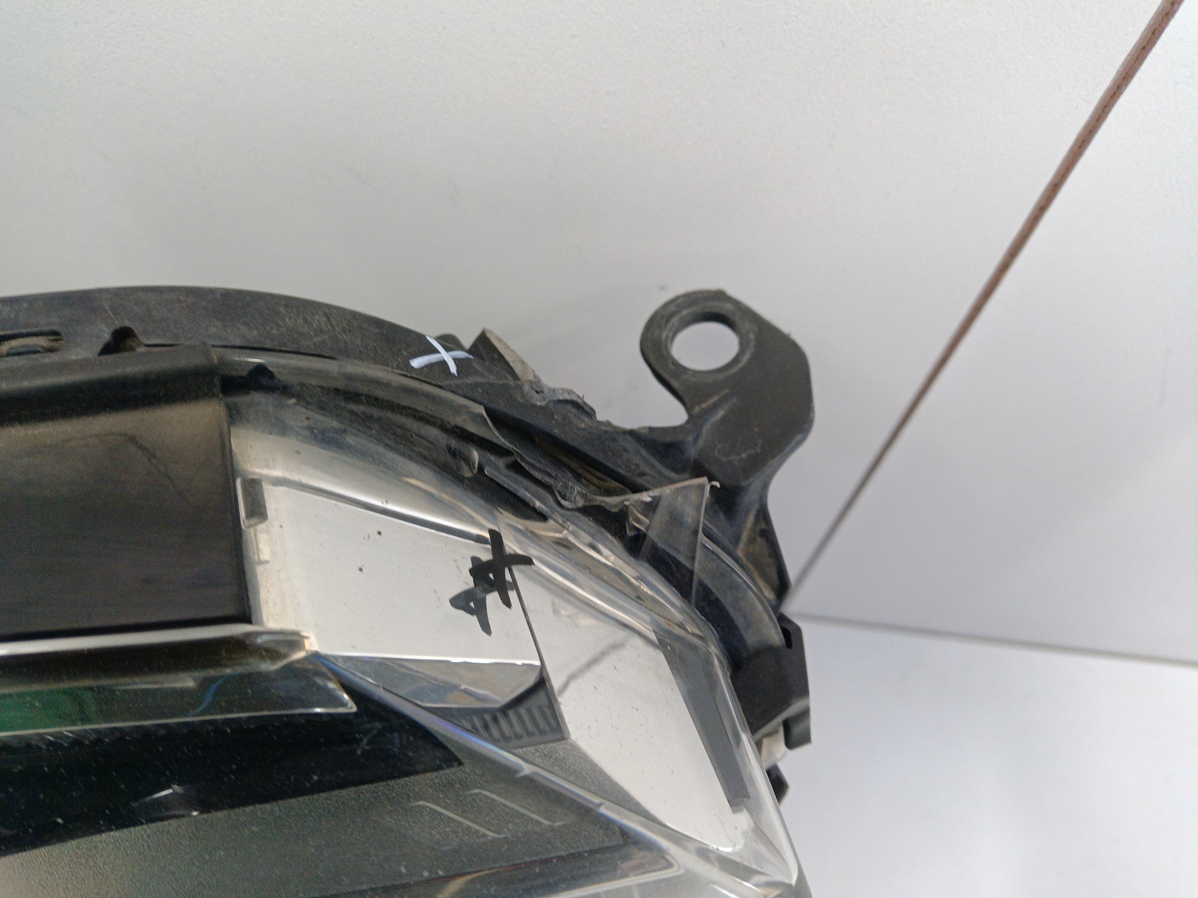 Фара передняя правая Toyota RAV4 CA40 Restail LED