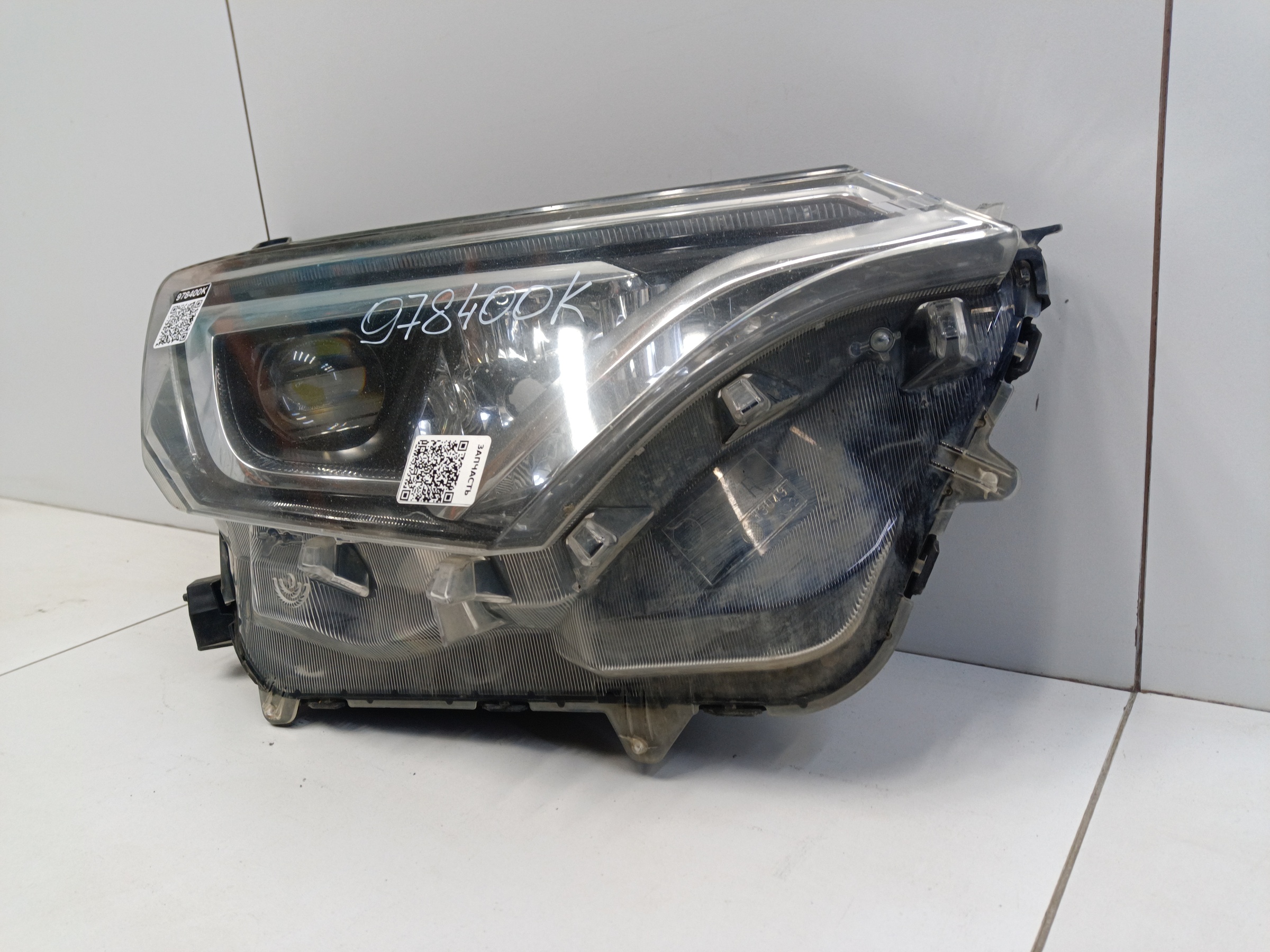 Фара передняя правая Toyota RAV4 CA40 Restail LED