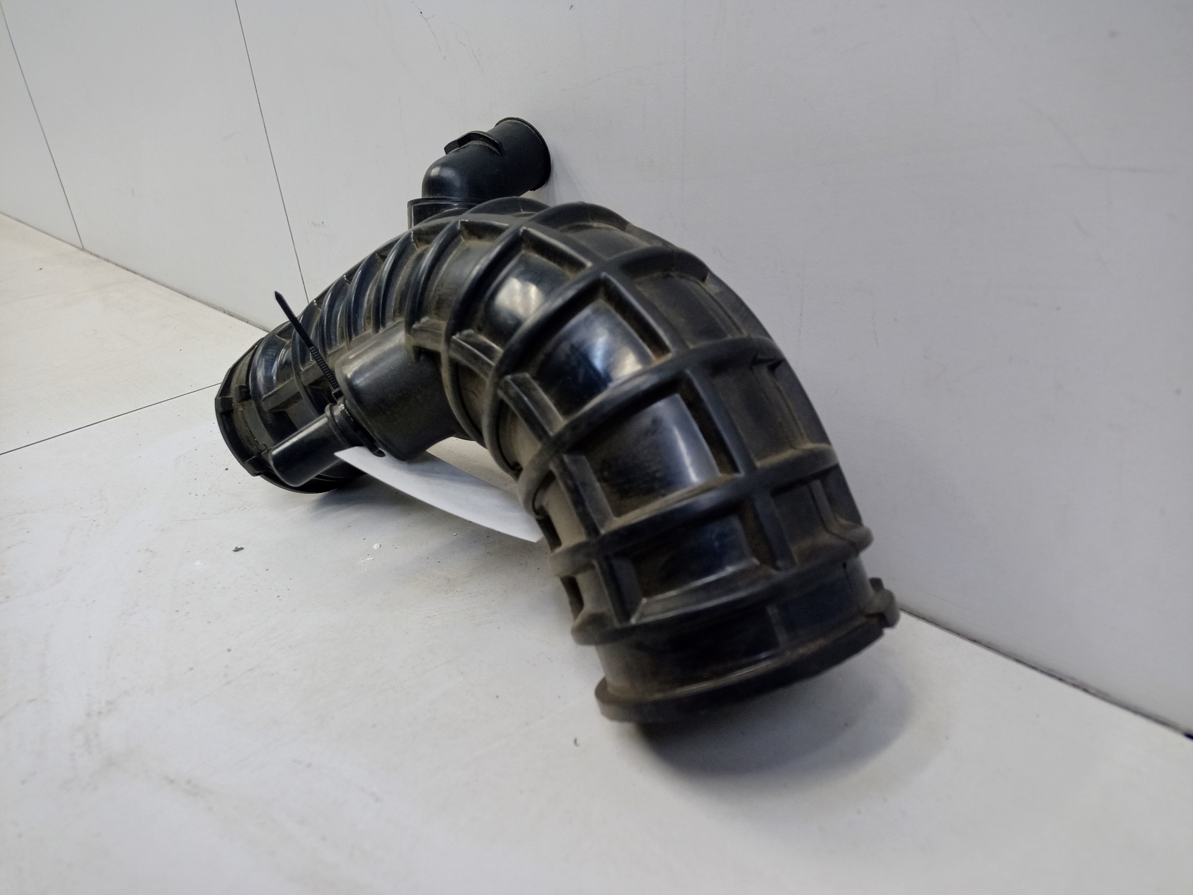 Впускной патрубок резонатора воздушного фильтра Jetour T2