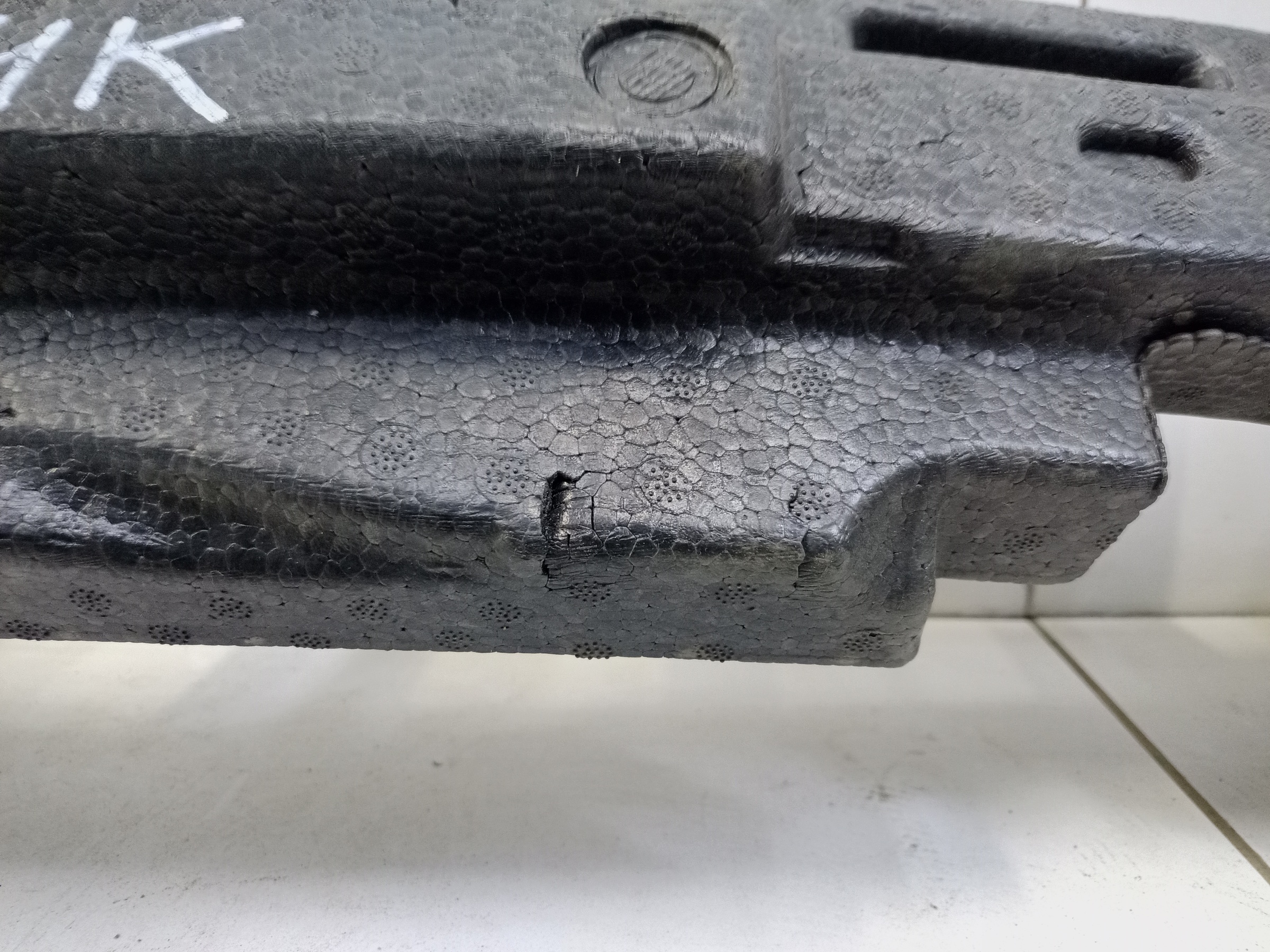 Абсорбер переднего бампера Geely Monjaro