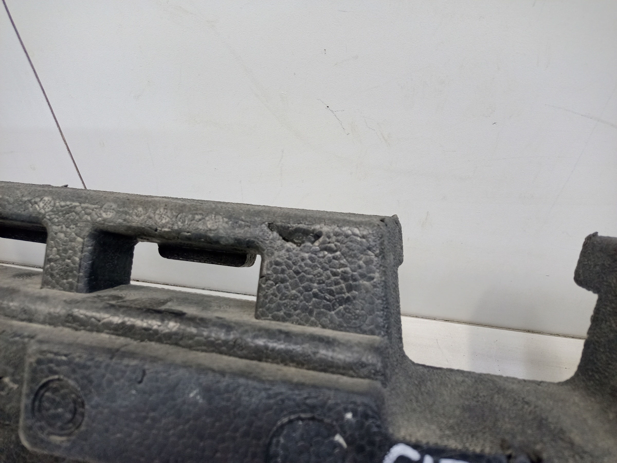 Абсорбер переднего бампера Geely Monjaro