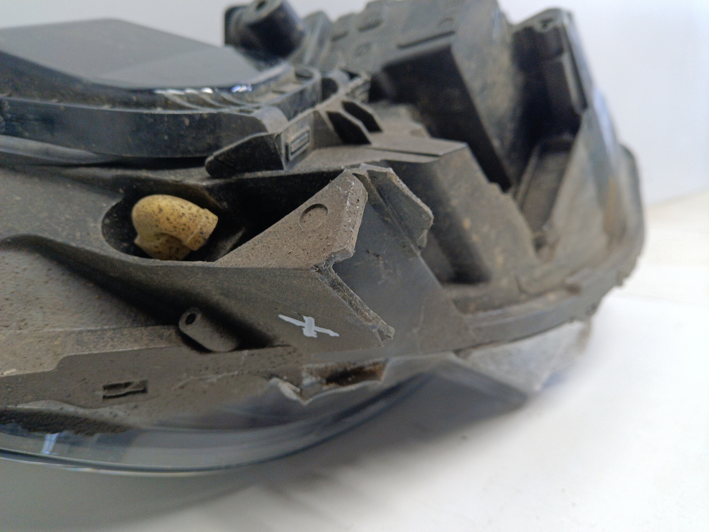 Фара передняя левая Peugeot Traveller