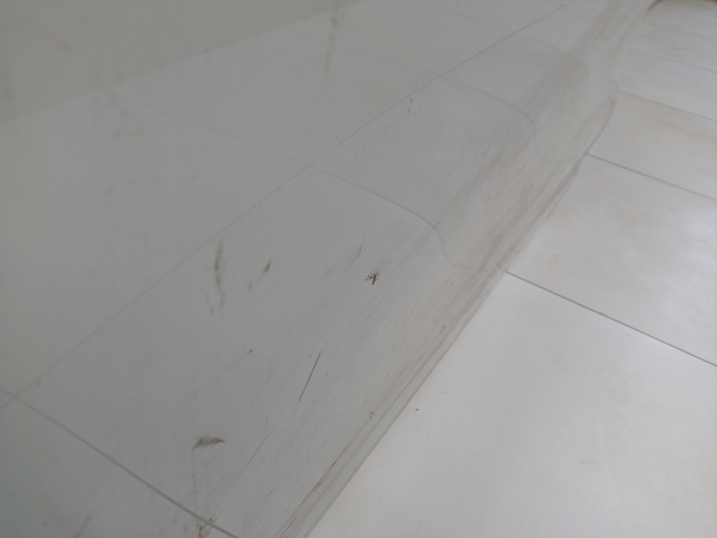 Дверь передняя левая Haval Jolion без молдинга